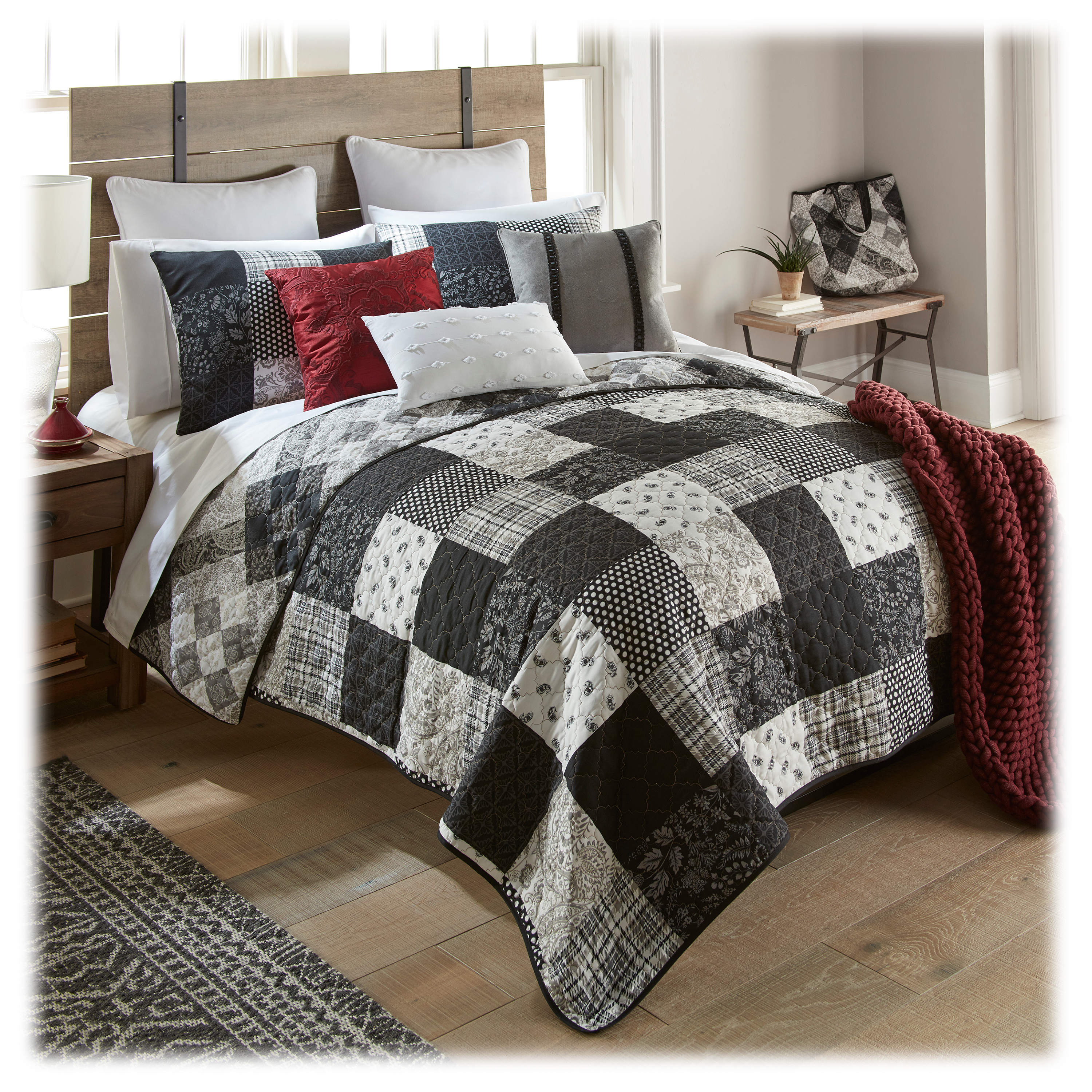 Donna Sharp London Bedding Collection 4-Piece Quilt Set - Twin