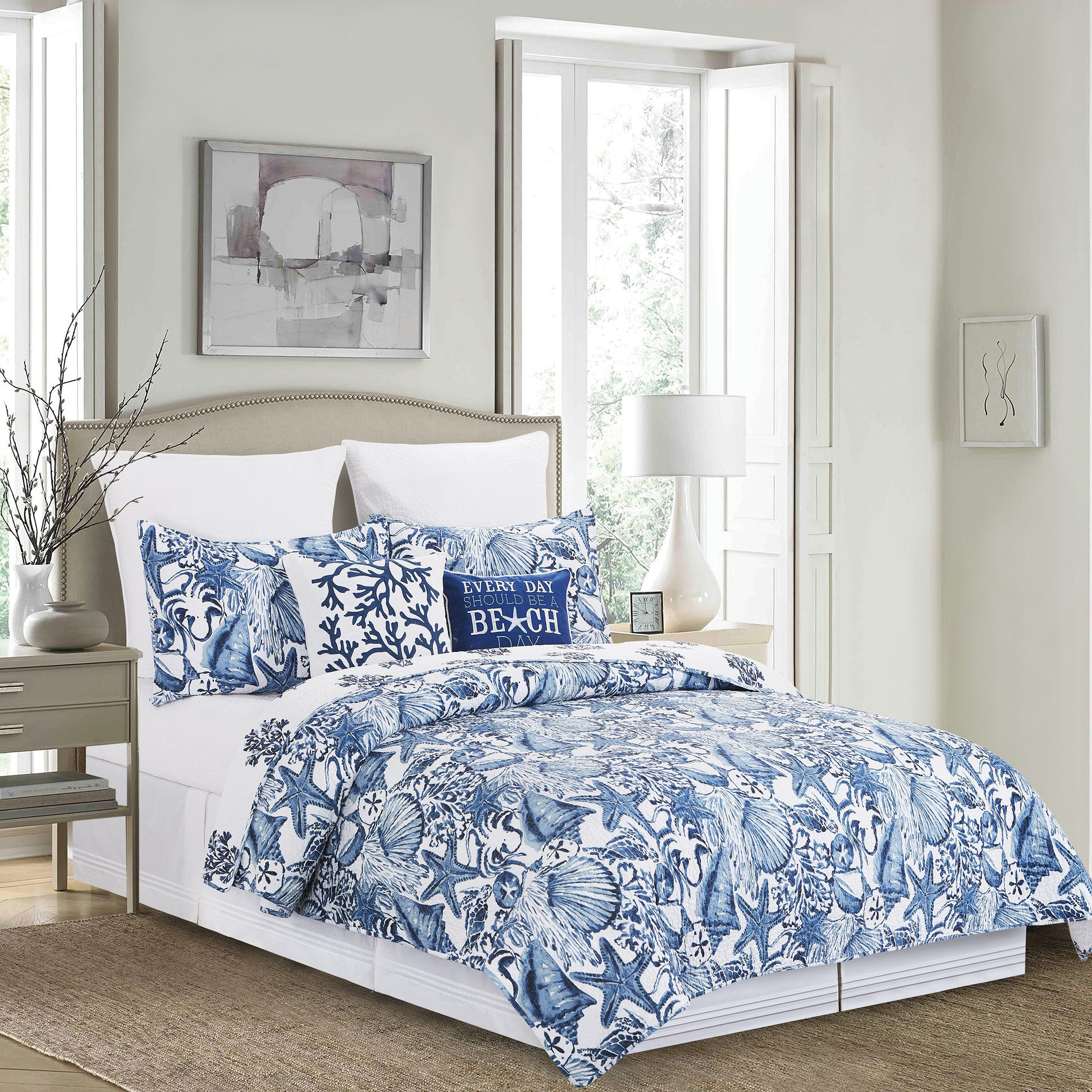 Image of C&ampF Home Blue Coast Shells Quilt Set - King