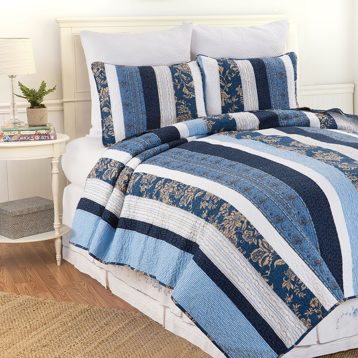 Image of C&ampF Home Lakeland Blue Stripe Pieced Quilt Set - Full/Queen