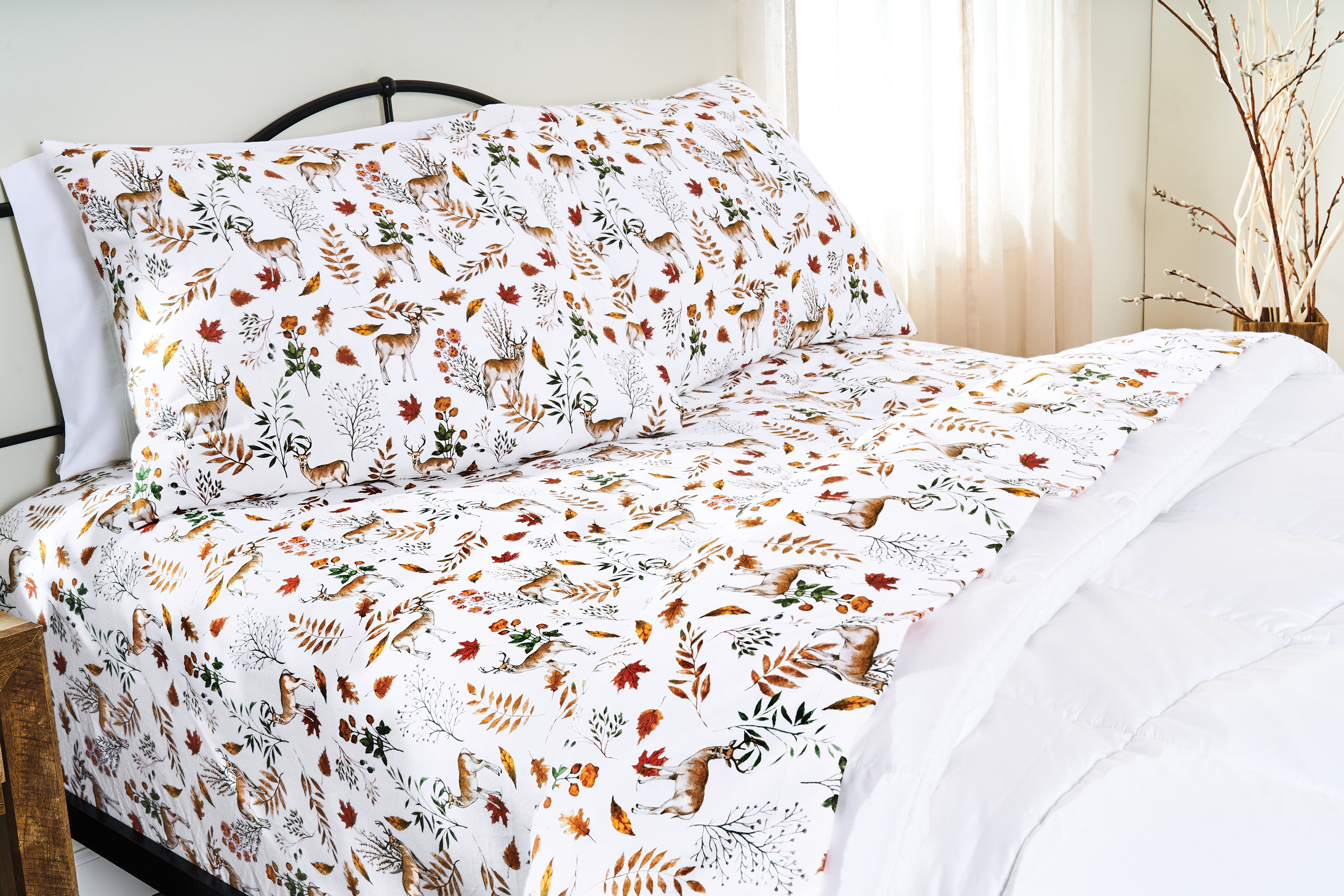 White River Home Maple Meadows Flannel Sheet Set - Queen