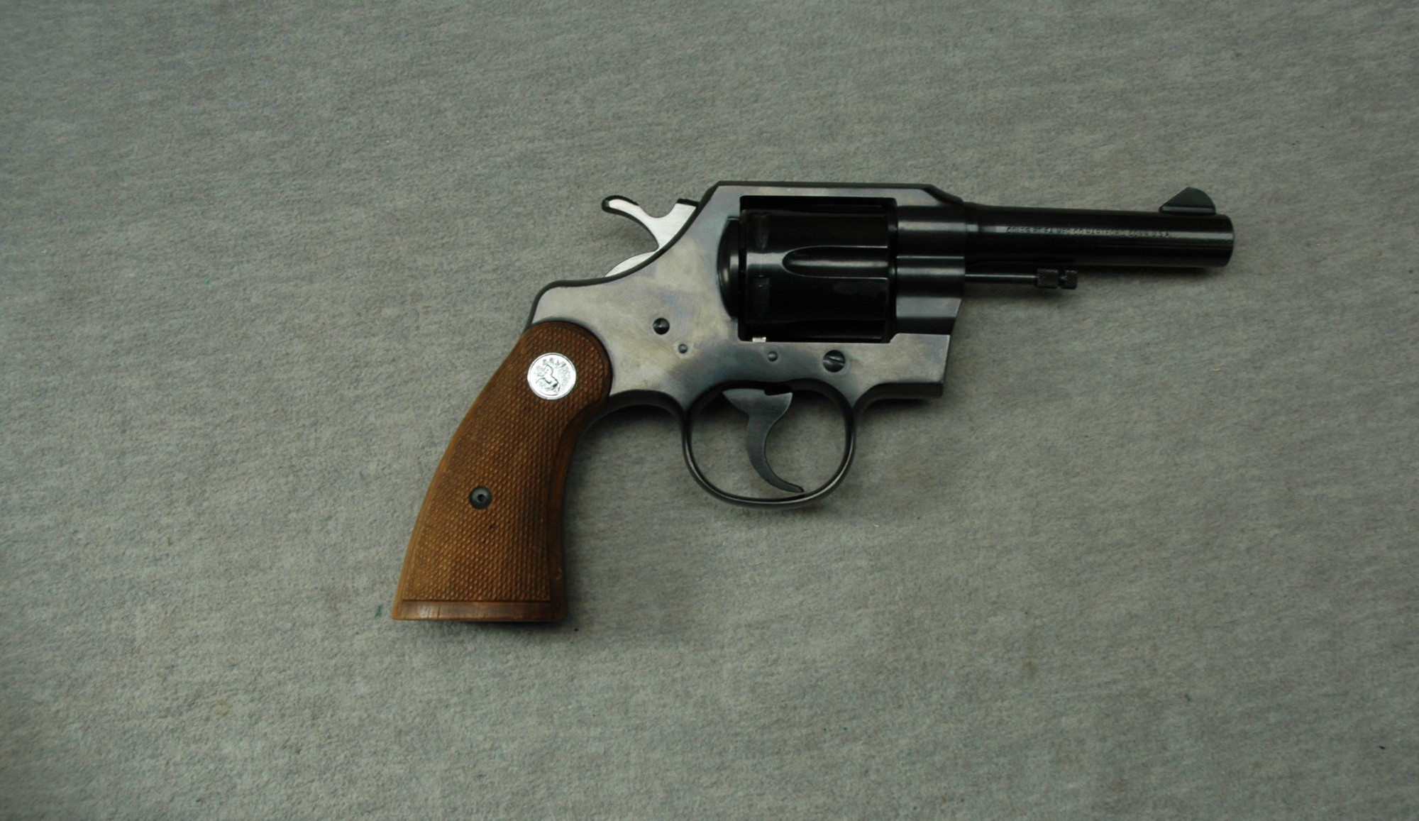 ″++COLT OFFICIAL POLICE .38 S&ampW S″ - Colt