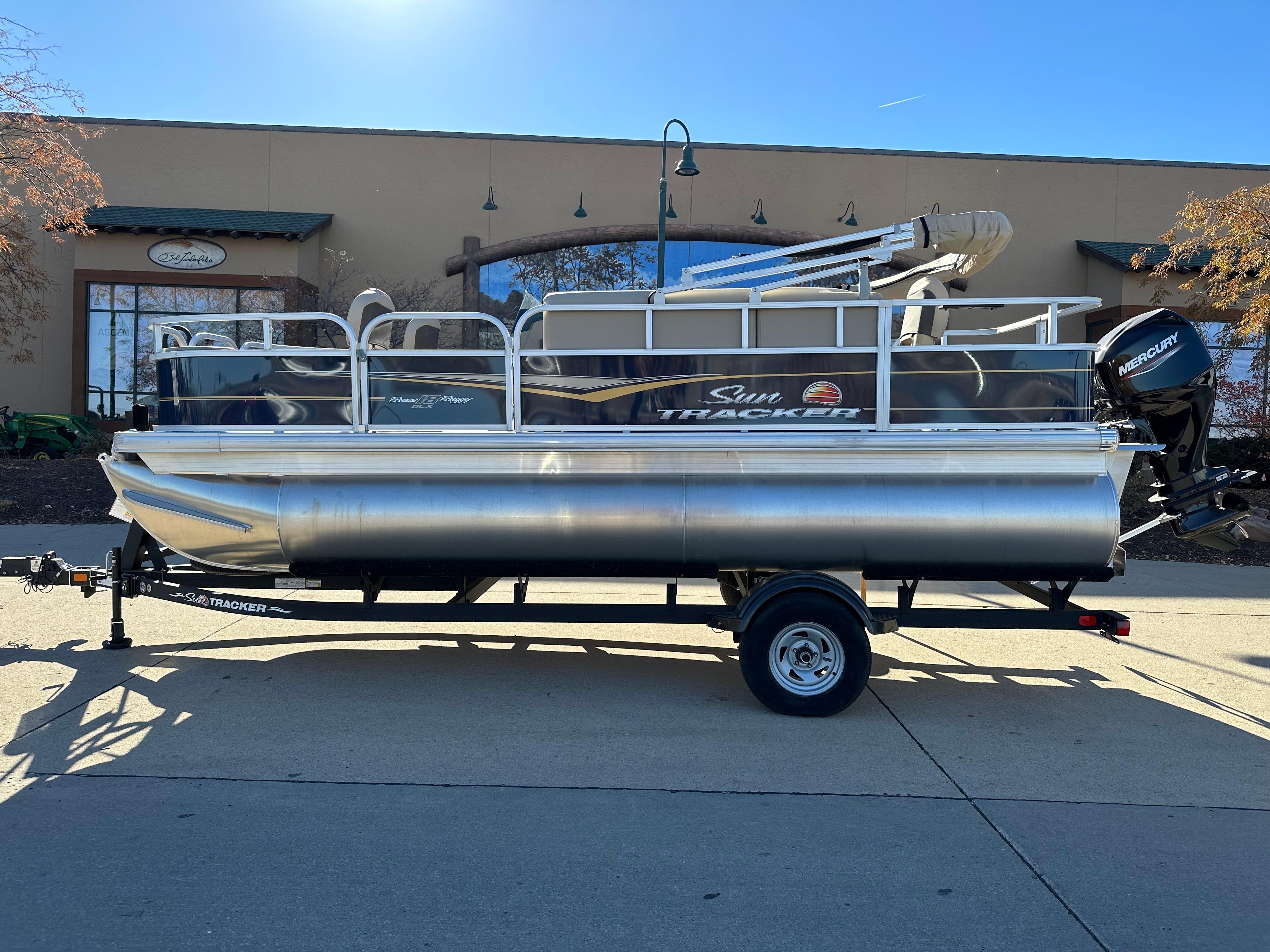 2025 SUN TRACKER BASS BUGGY 18 DLX - SUN TRACKER