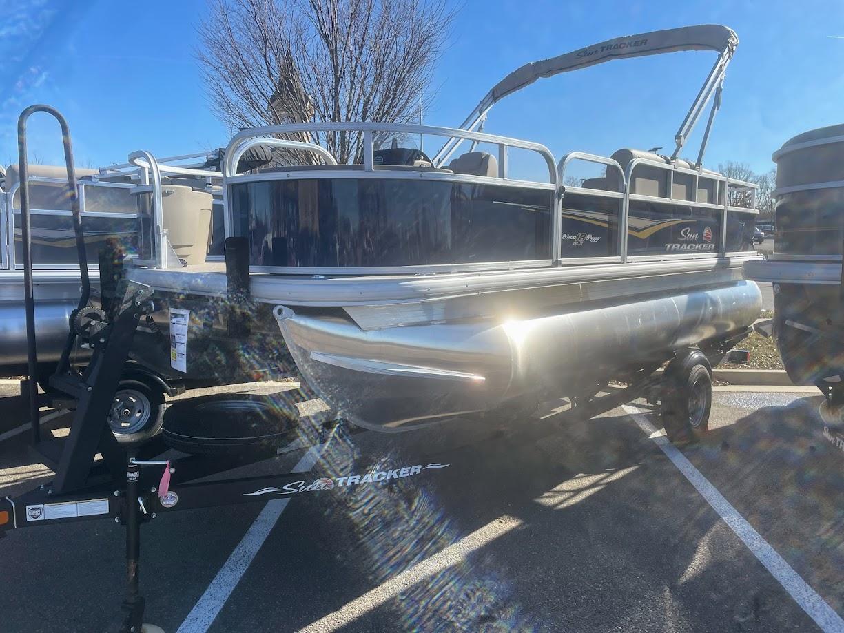 2025 SUN TRACKER BASS BUGGY 18 DLX - SUN TRACKER