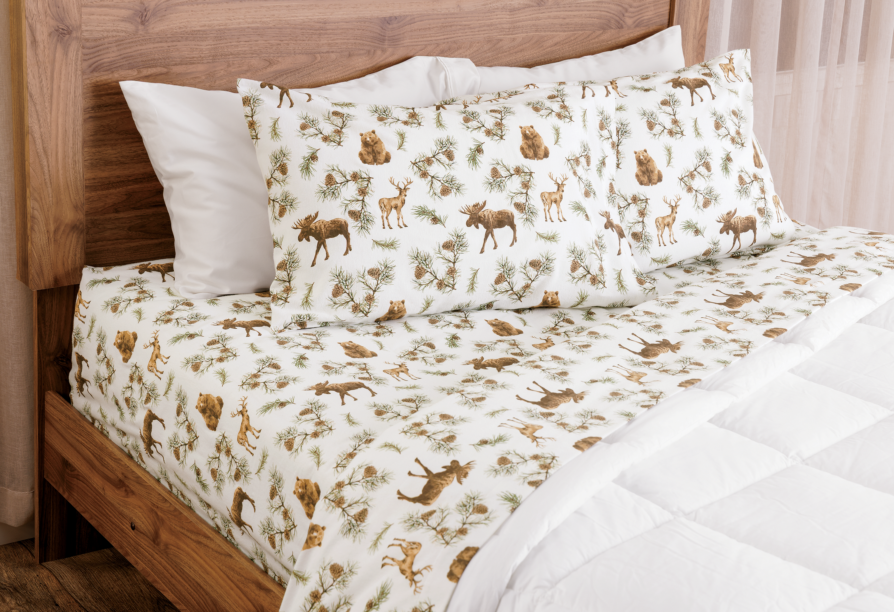 White River Home Bear and Moose Flannel Sheet Set - Full