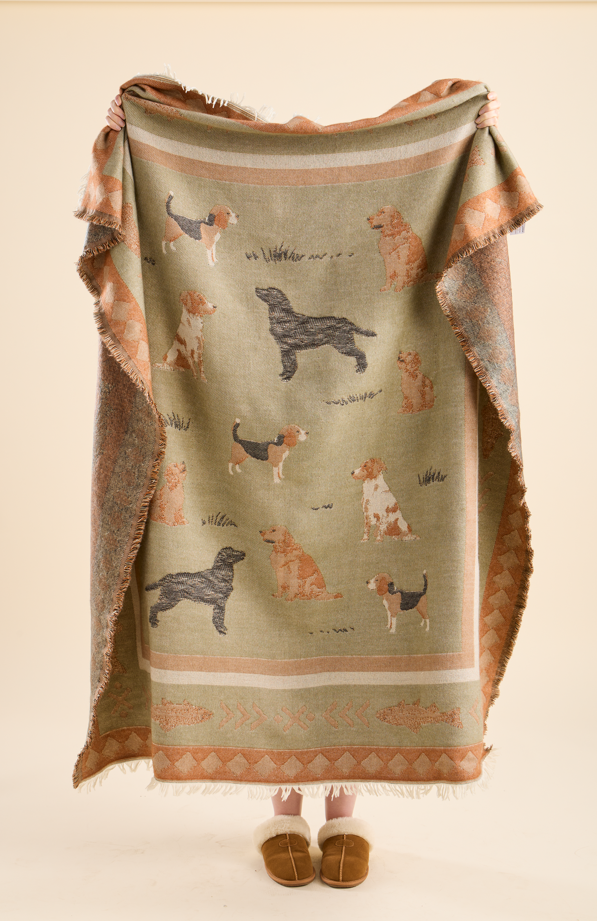 White River Home Woven Jacquard Throw - Dogs