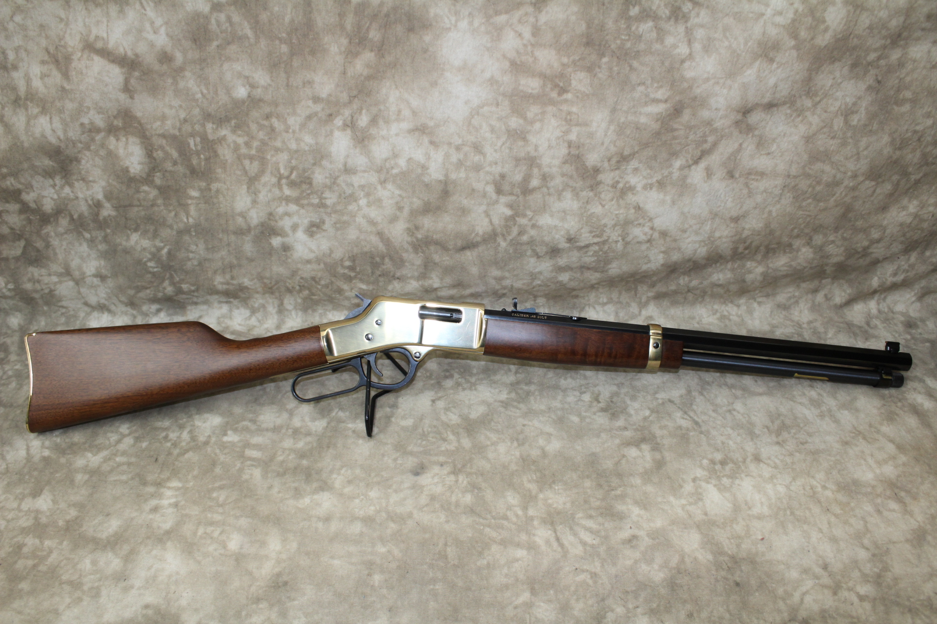 Henry~H006C~.45 Colt