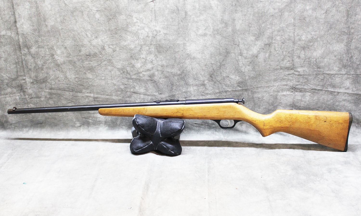 Glenfield ~ 100G ~ .22 S/L/LR