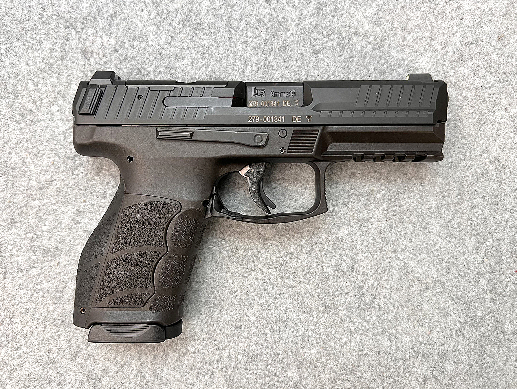 HK ~ VP9K ~ 9MM Luger