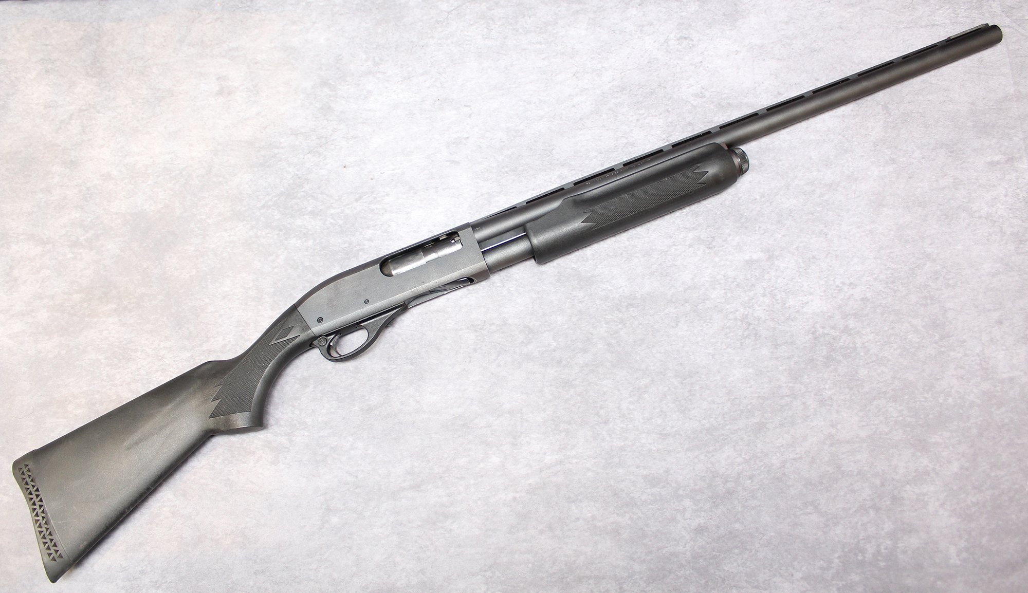 REMINGTON ARMS CO. ~ 870 EXPRESS SUPER MAGNUM ~ 12 GAUGE