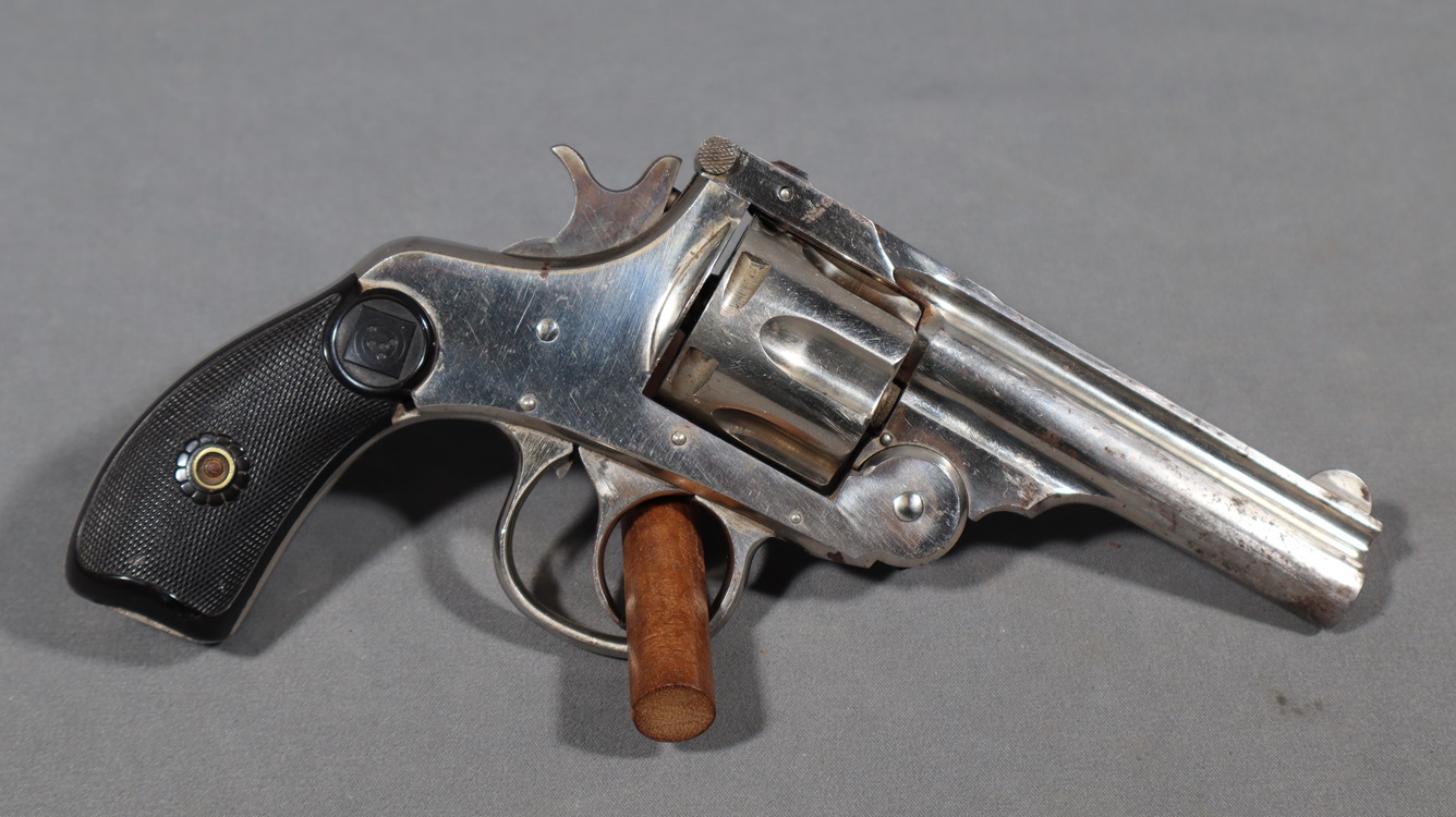 Harrington &Richardson~Unlabeled Model~Unlabeled Caliber