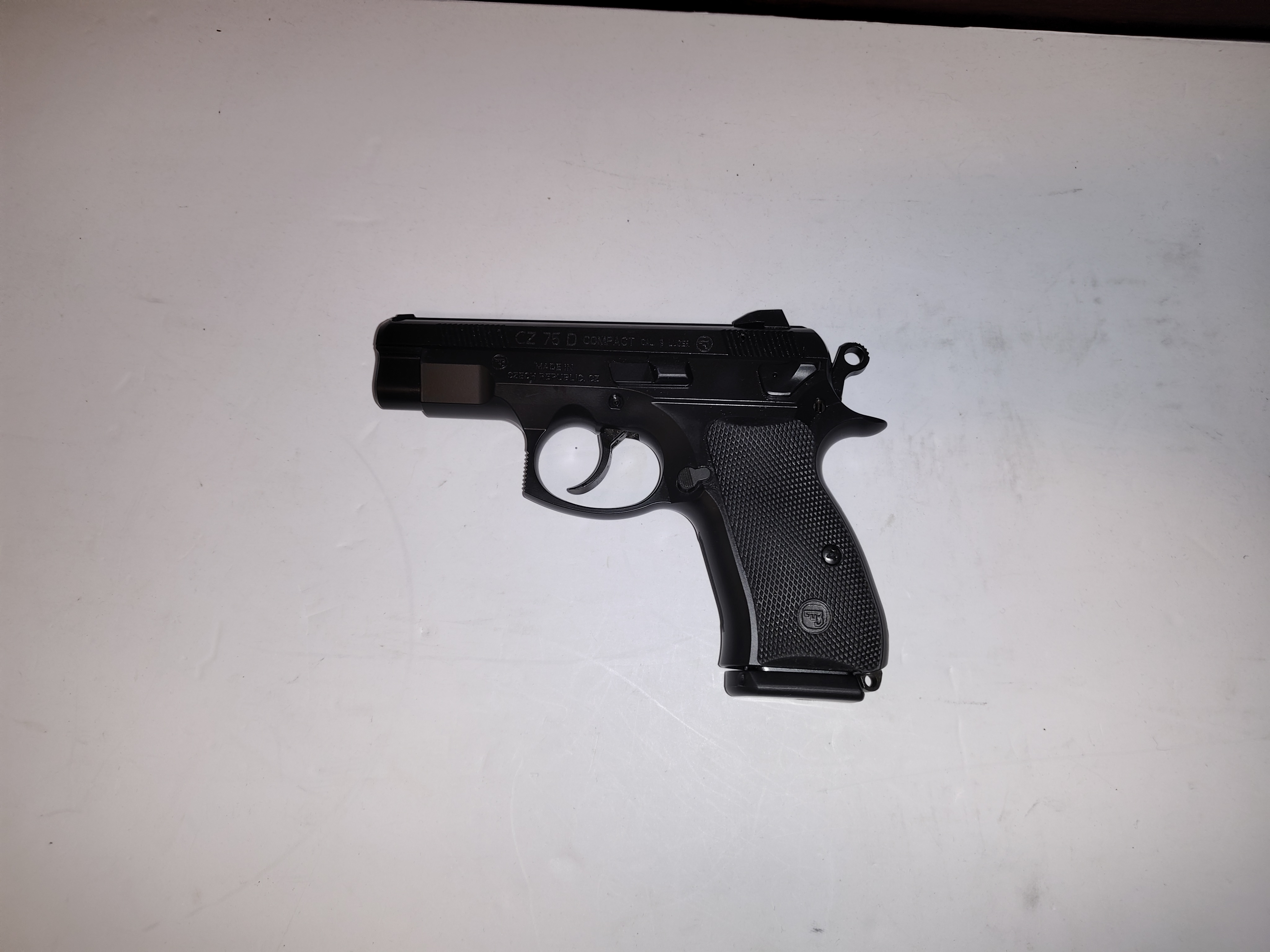 CZ ~ 75 D Compact ~ 9MM
