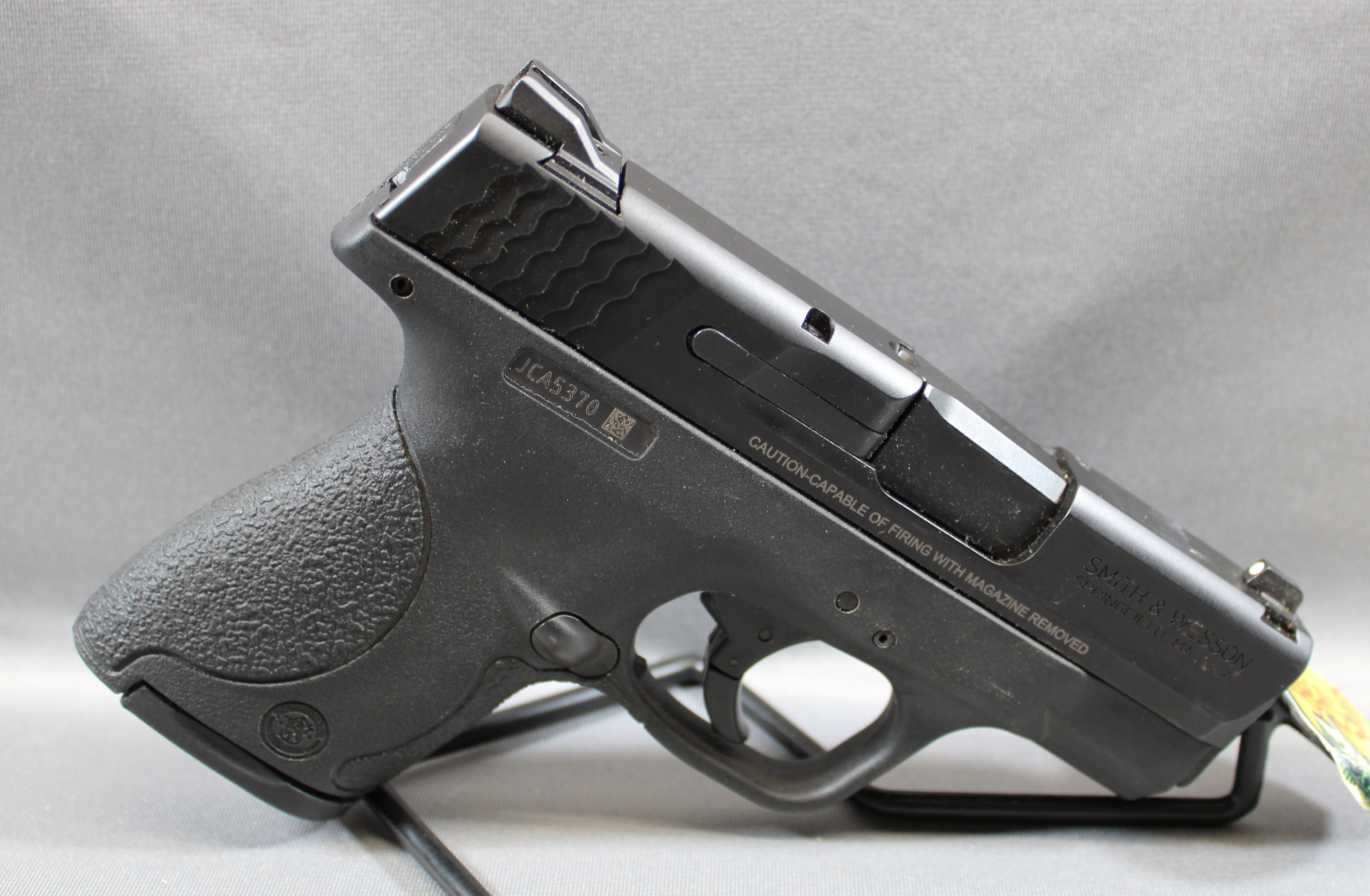Smith &amp;Wesson ~ M&amp;ampP 9 Shield ~ 9mm Luger