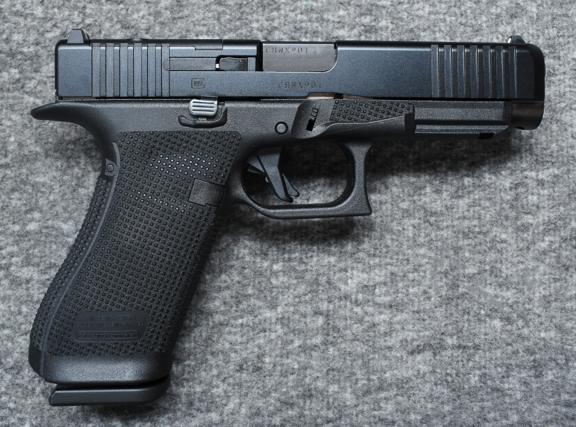 Glock ~17 Gen 6~ 9mm Luger