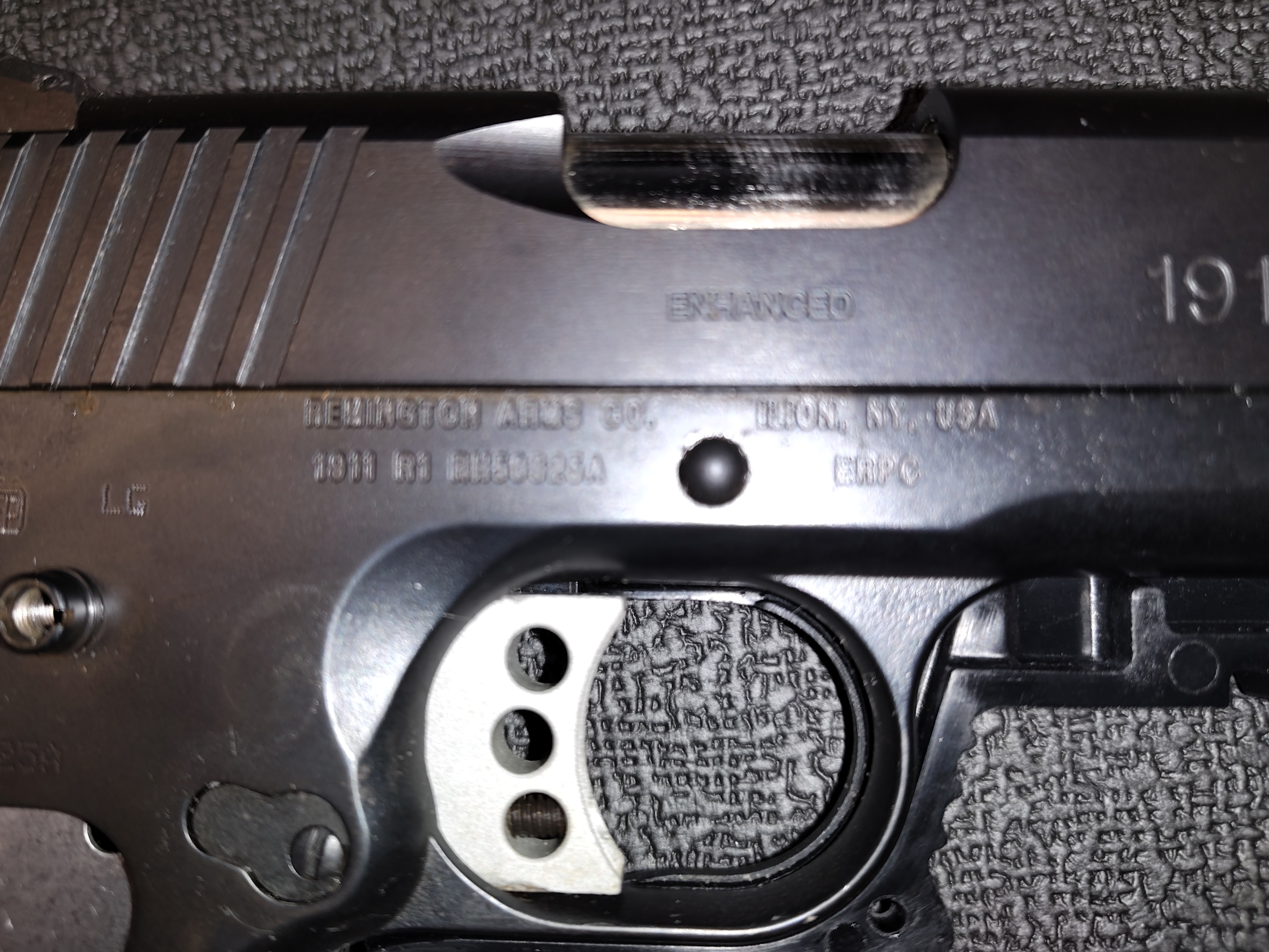 REMINGTON ~ 1911 R1 ~ .45 ACP