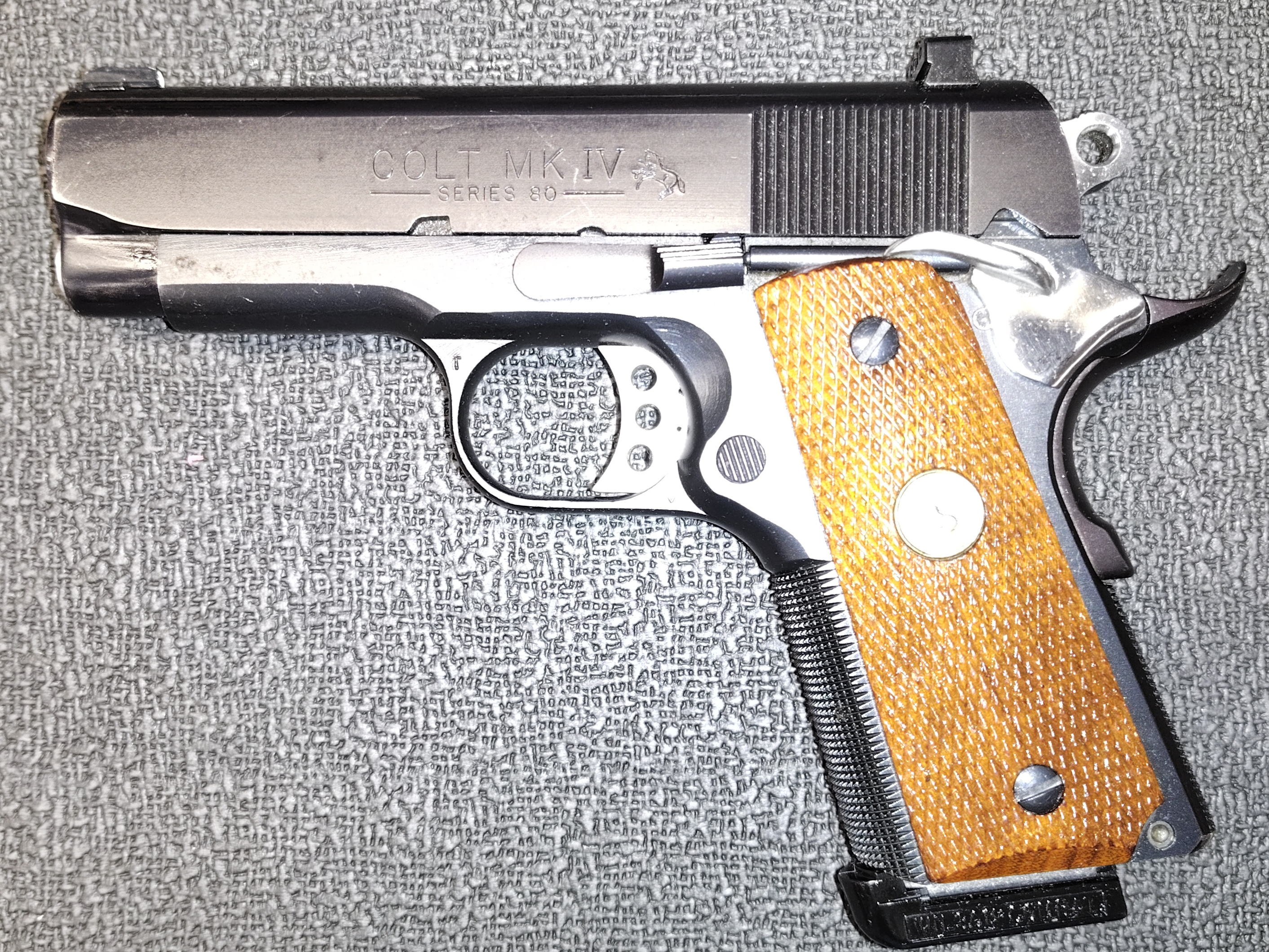COLT ~ MARK IV ~ .45 ACP