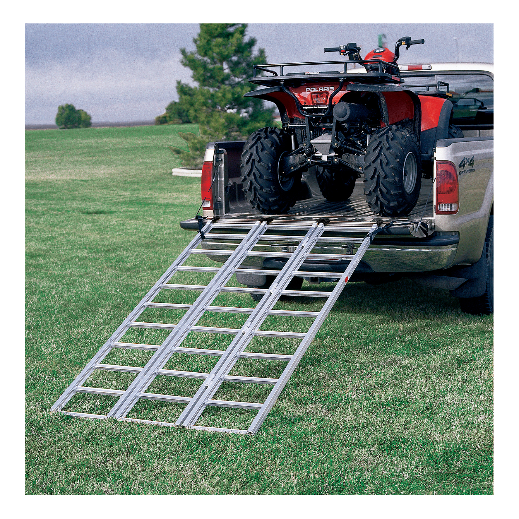 YUTRAX ATV Extra Long Heavy-Duty Tri-Fold Loading Ramp