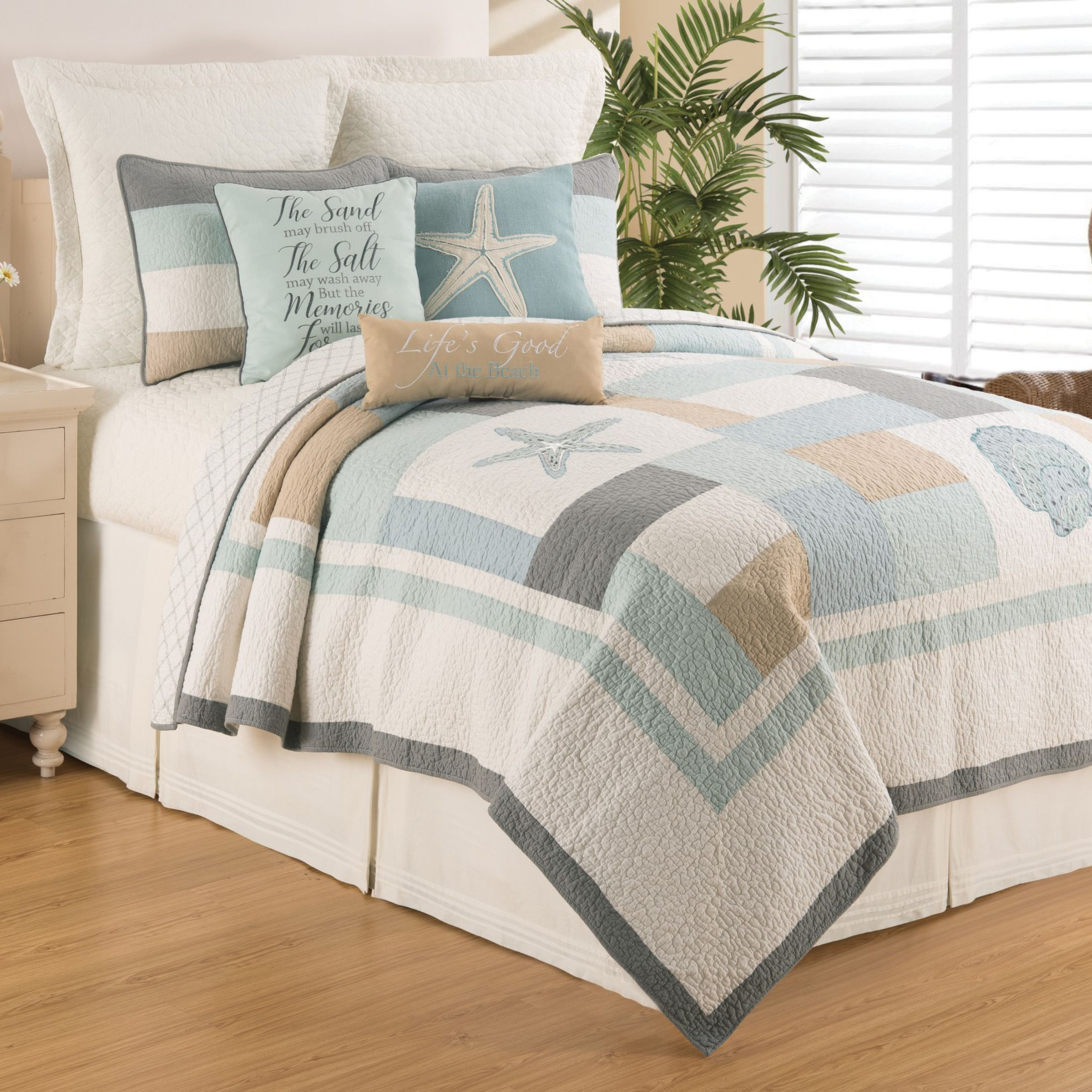 Image of C&F Home Driftwood Shores Collection Quilt Set - Twin