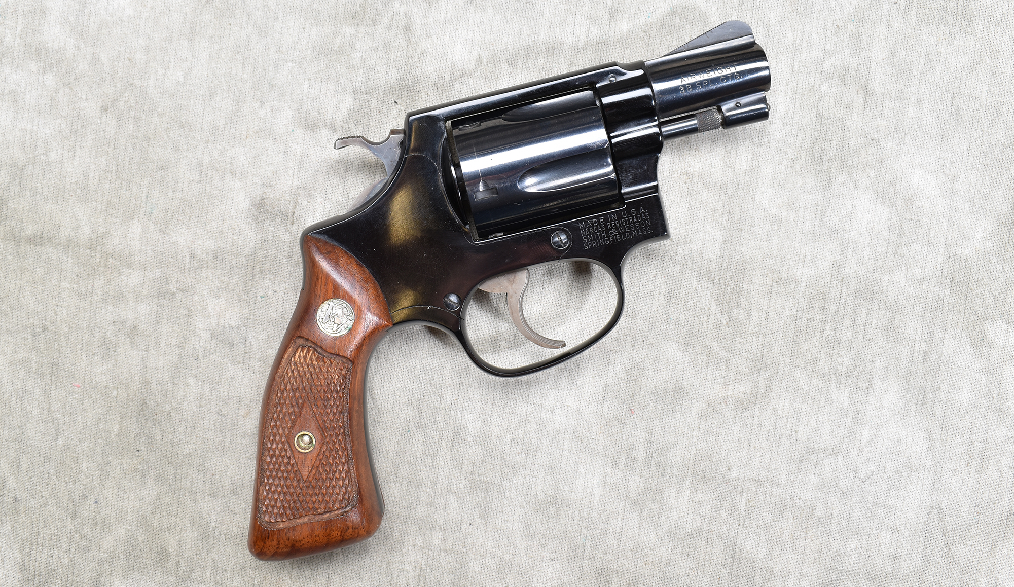 smith and wesson model 37 airweight