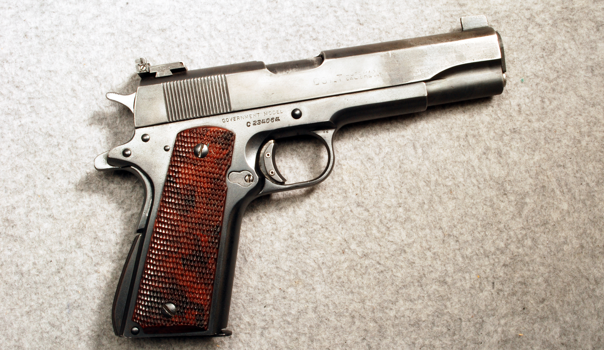 Colt ~ Government Model ~ .45 AUTO