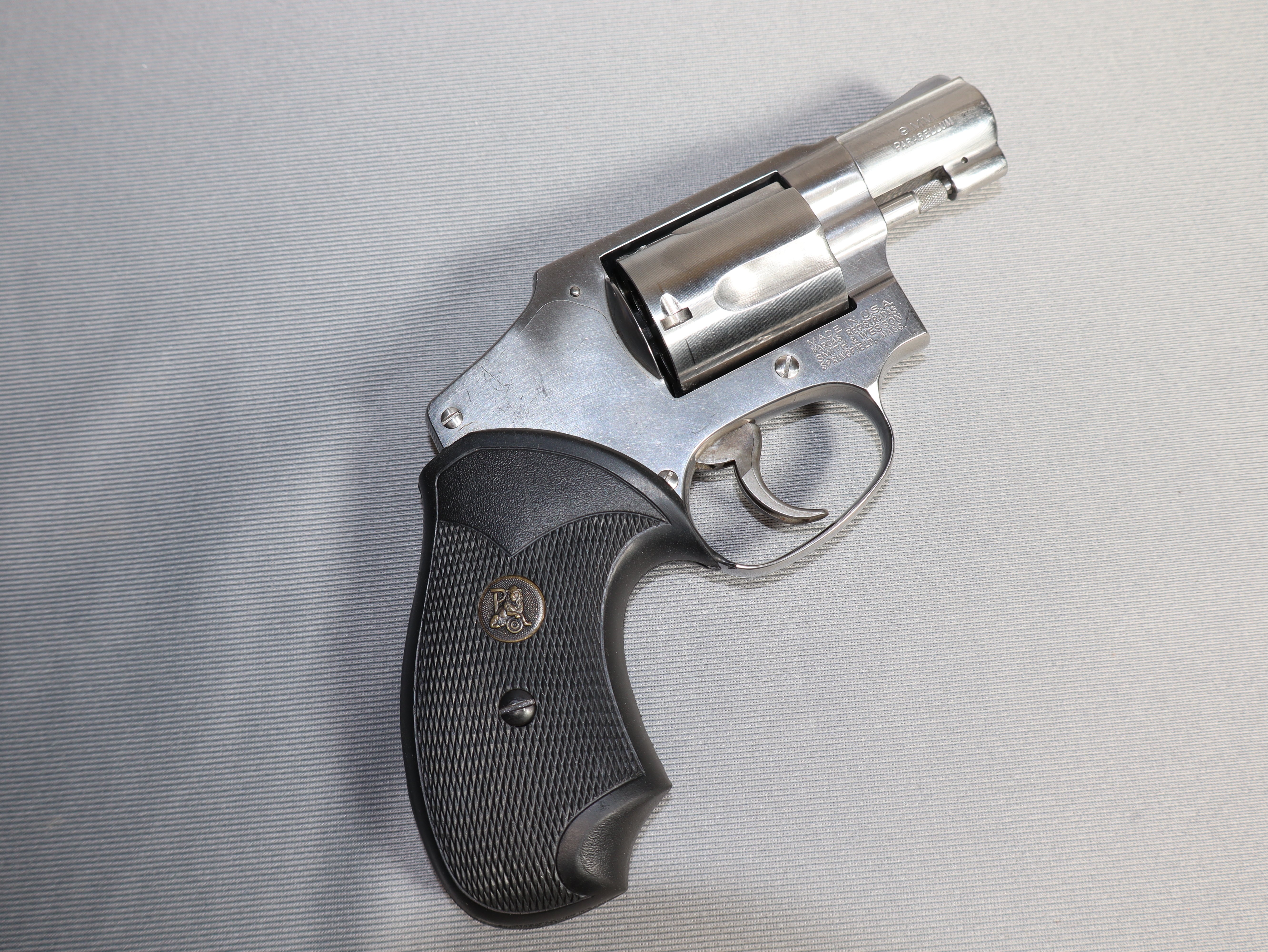 Smith & Wesson ~ 940-1 ~ 9MM Luger