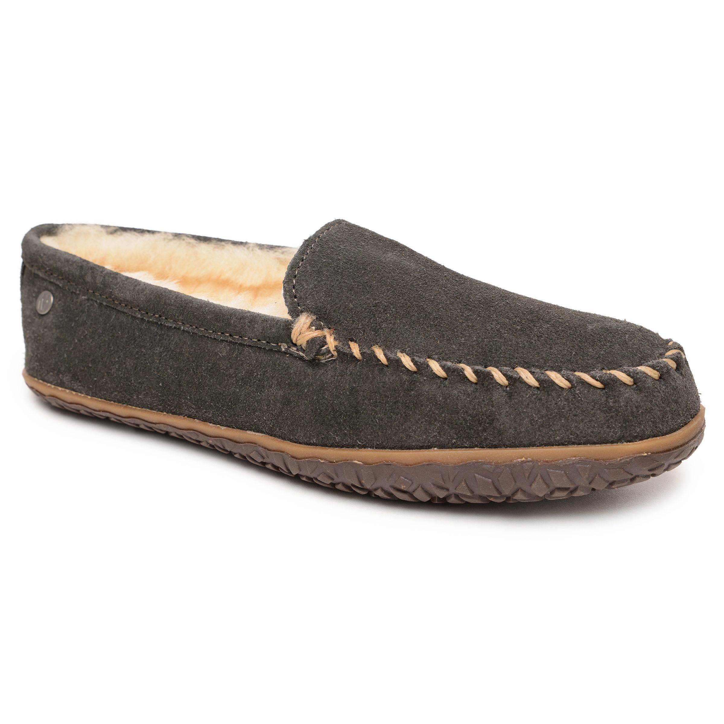 Image of Minnetonka Sheepskin Tobie Slippers for Men - Charcoal