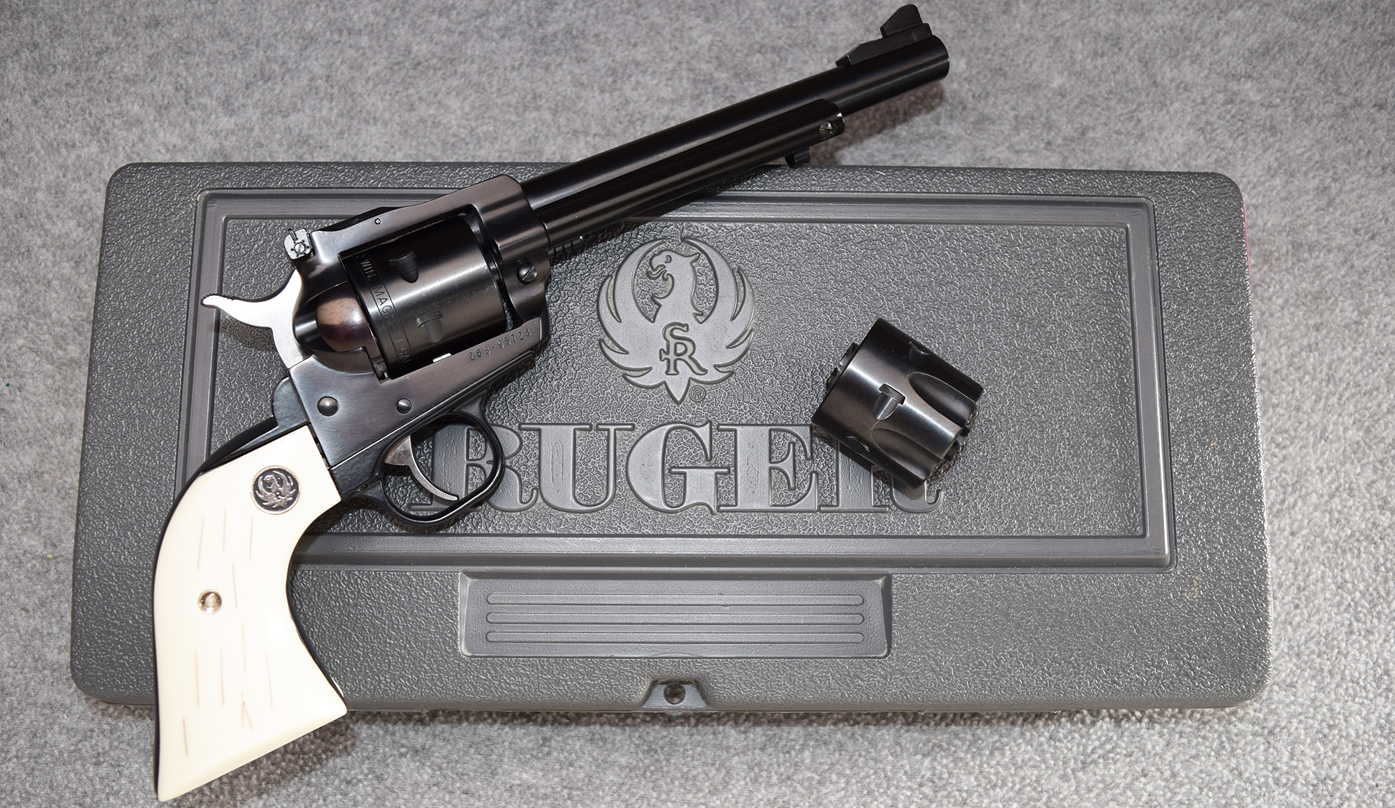 ++RUGER NEW MODEL SINGLE SIX .22 - Ruger