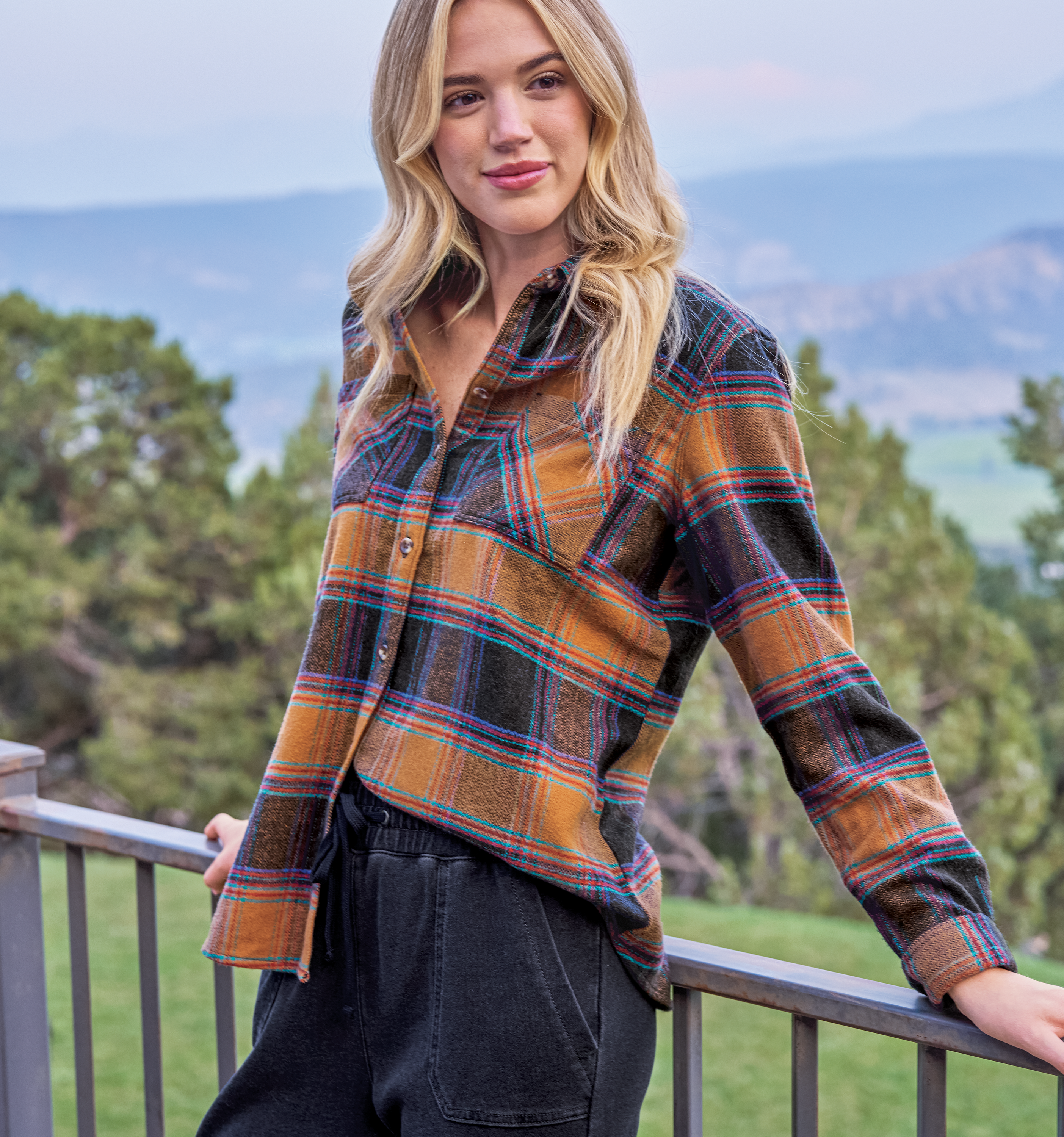 Natural Reflections Brushed Flannel 2-Pocket Long-Sleeve Shirt for Ladies                                                       