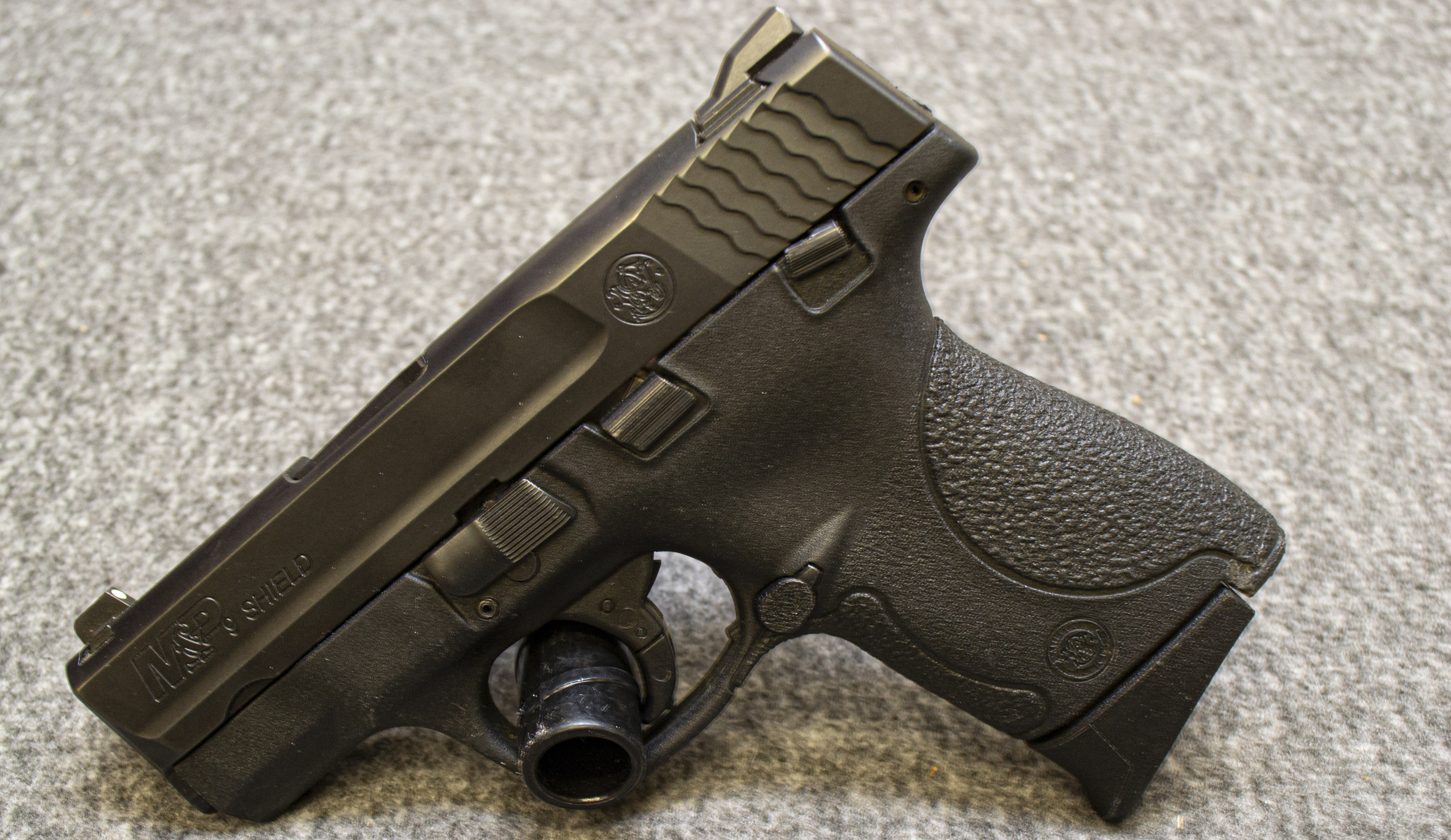 Smith & Wesson~M&P 9 Shield~9 mm - Bass Pro Shops