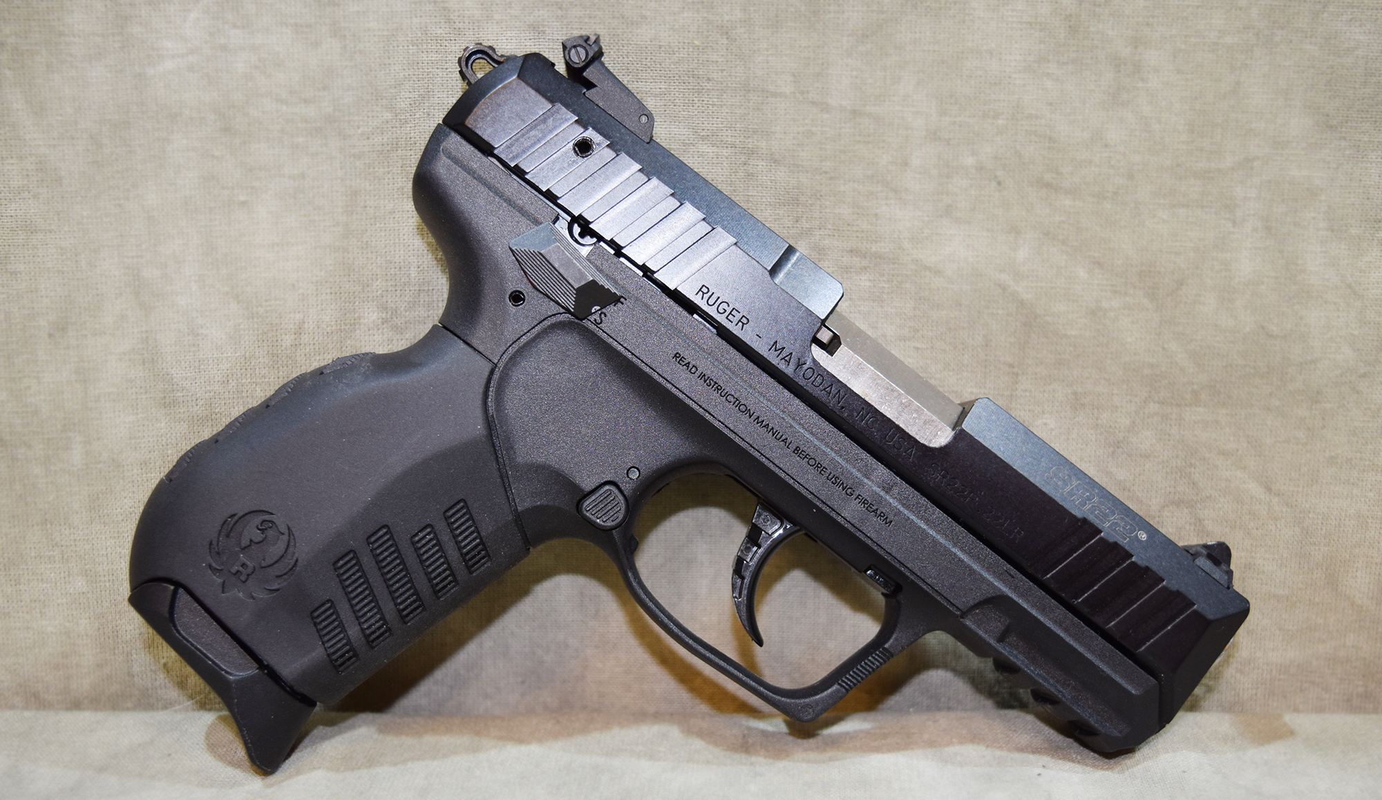 ++RUGER SR22 .22 LONG RIFLE - Ruger