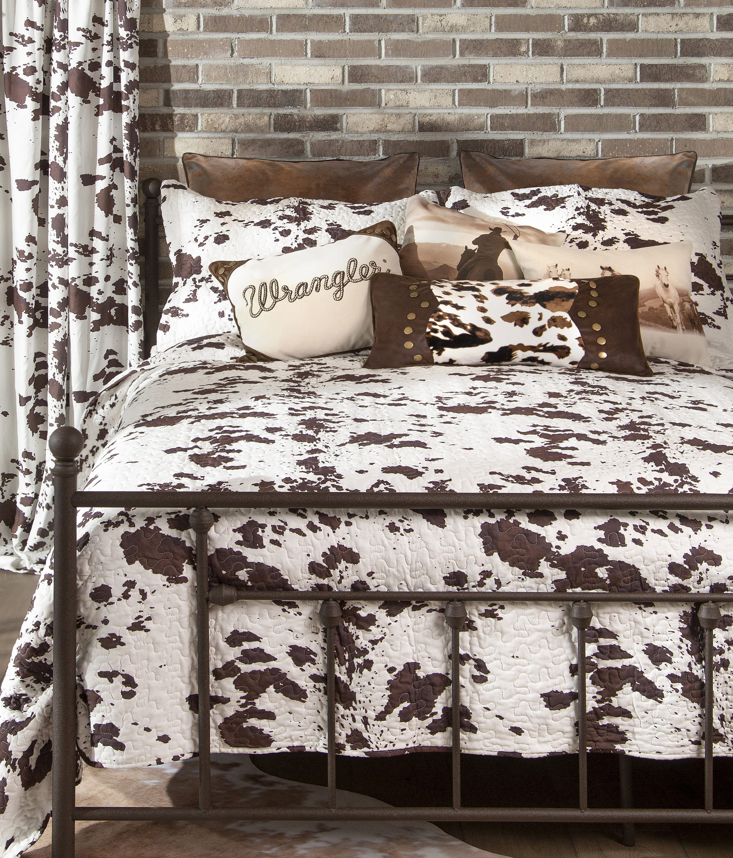 Image of Carstens, Inc. Wrangler Cowhide Quilt Collection Bedding Set - King
