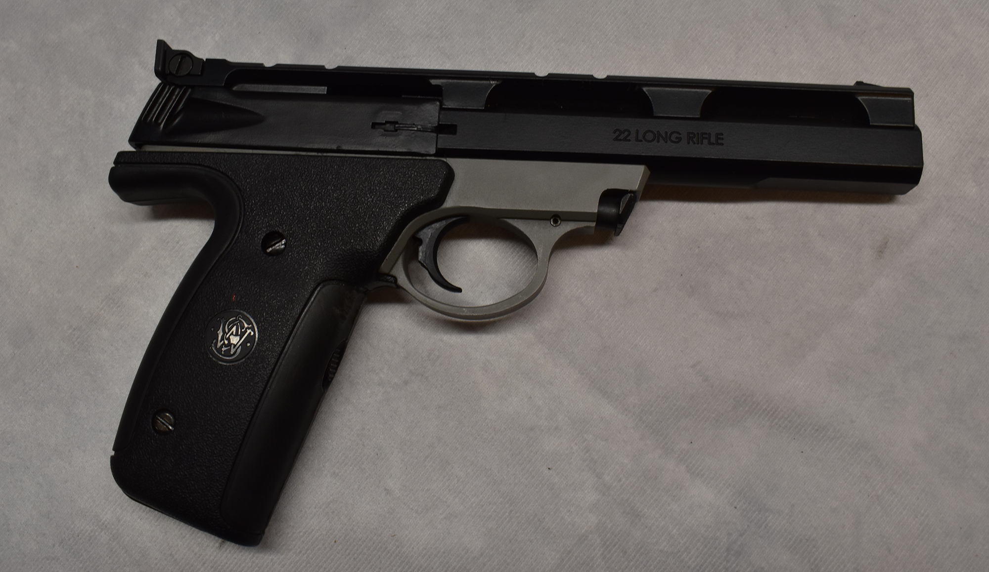 Image of Smith & Wesson ~ 22A-1 ~ .22 LR