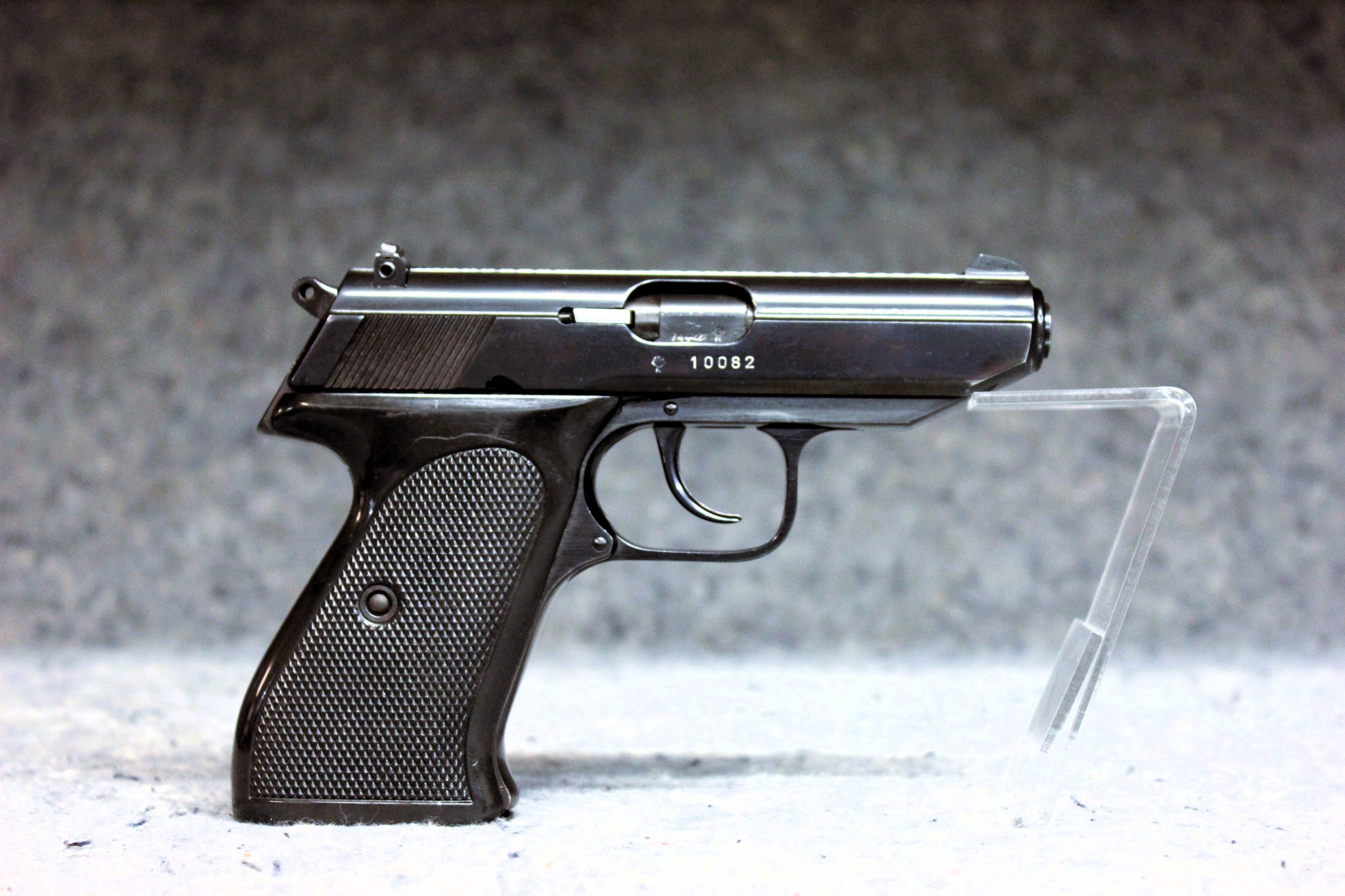 Image of Carl Walther ~ PP-SUPER ~ 9x18mm