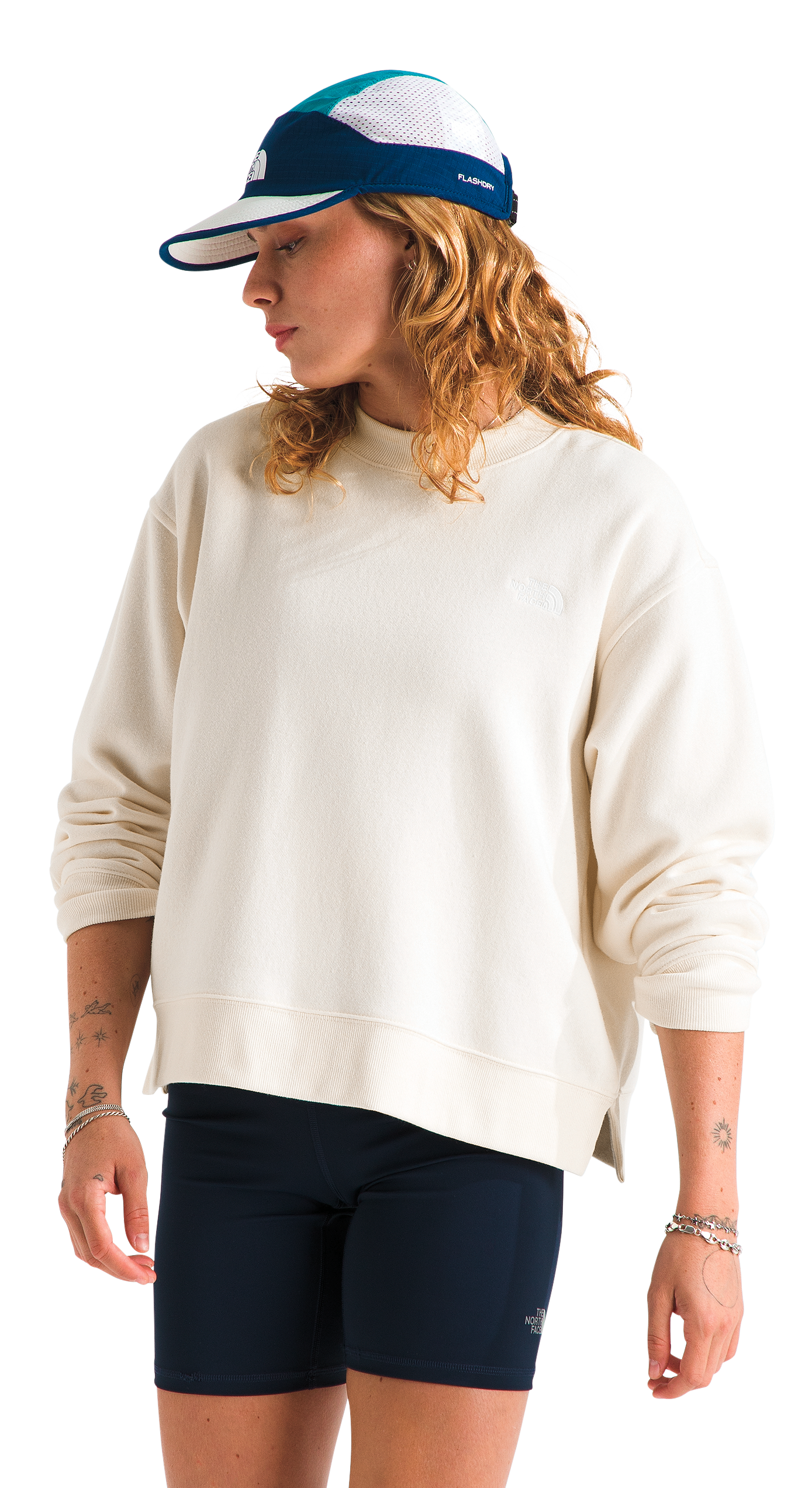 Image of The North Face Evolution Fleece Crew-Neck Long-Sleeve Sweatshirt for Ladies - White Dune - M