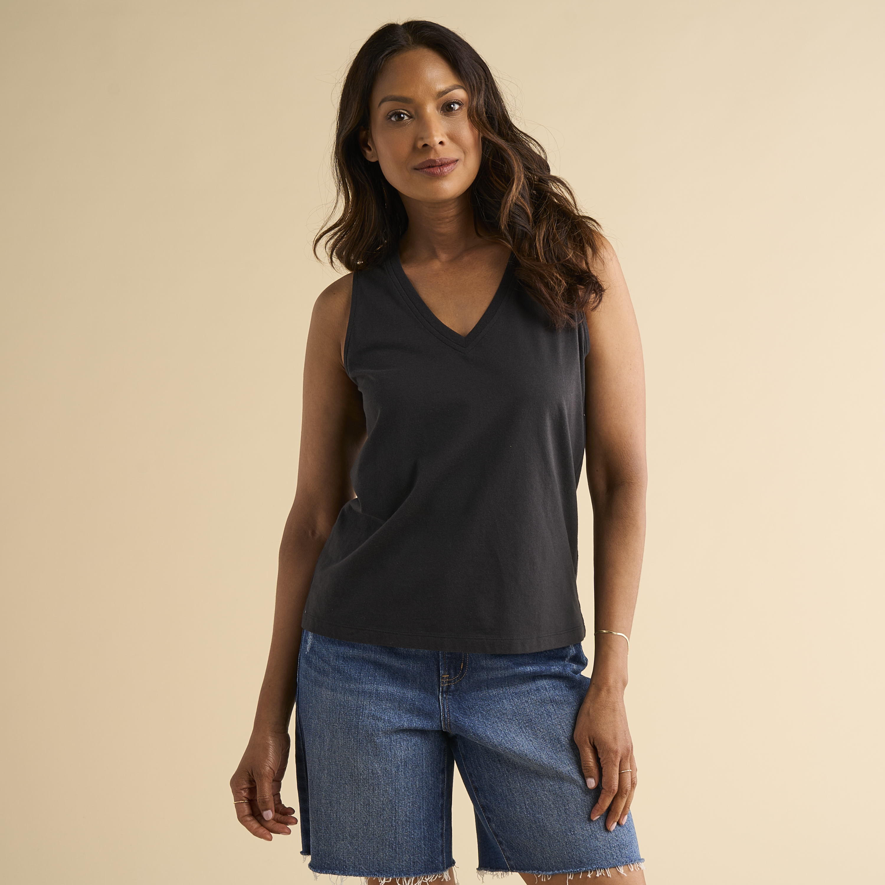 Image of Natural Reflections Everyday REPREVE V-Neck Tank Top - Moonless Nigh