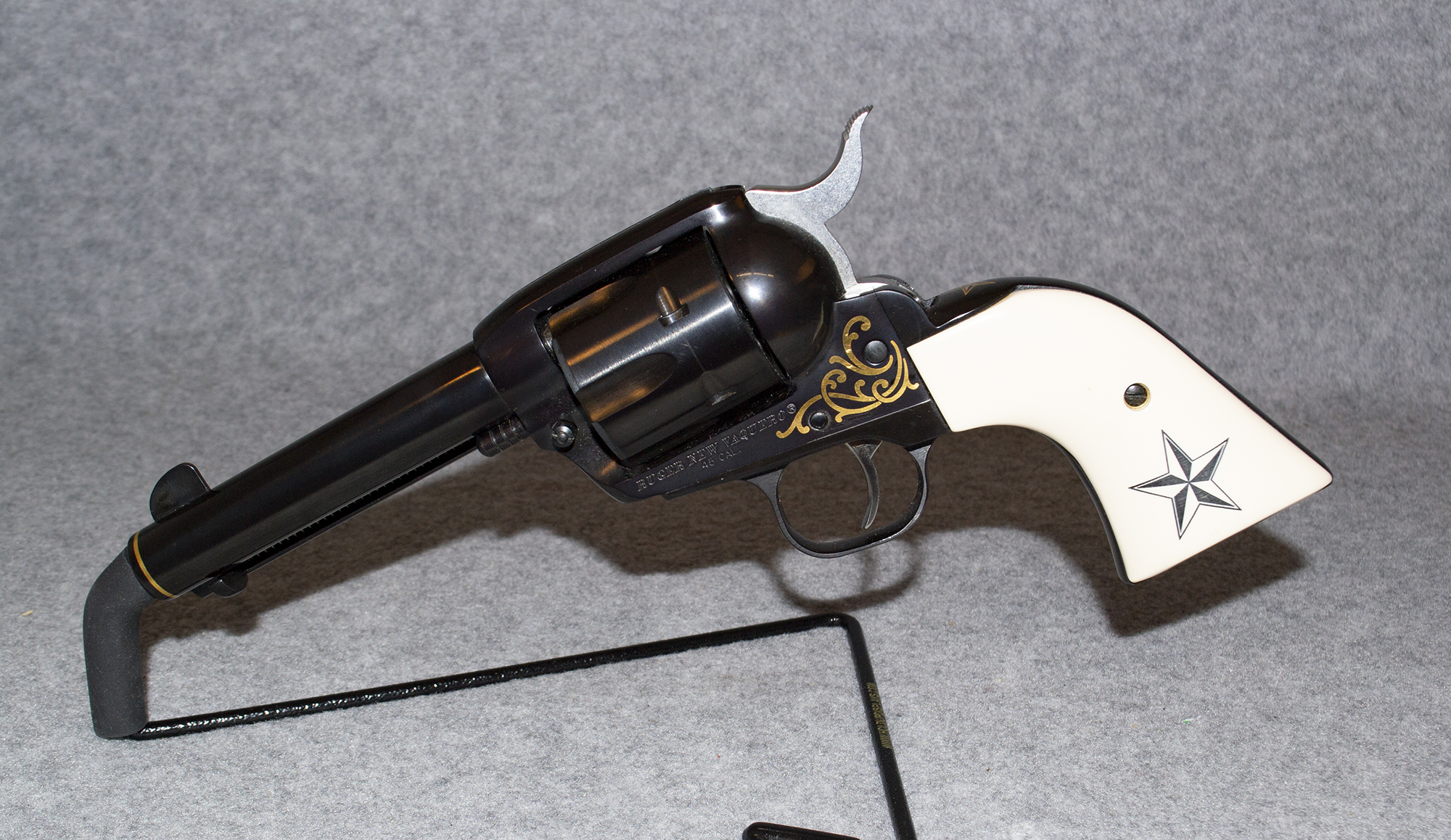 ++RUGER NEW VAQUERO .45 CAL - Ruger