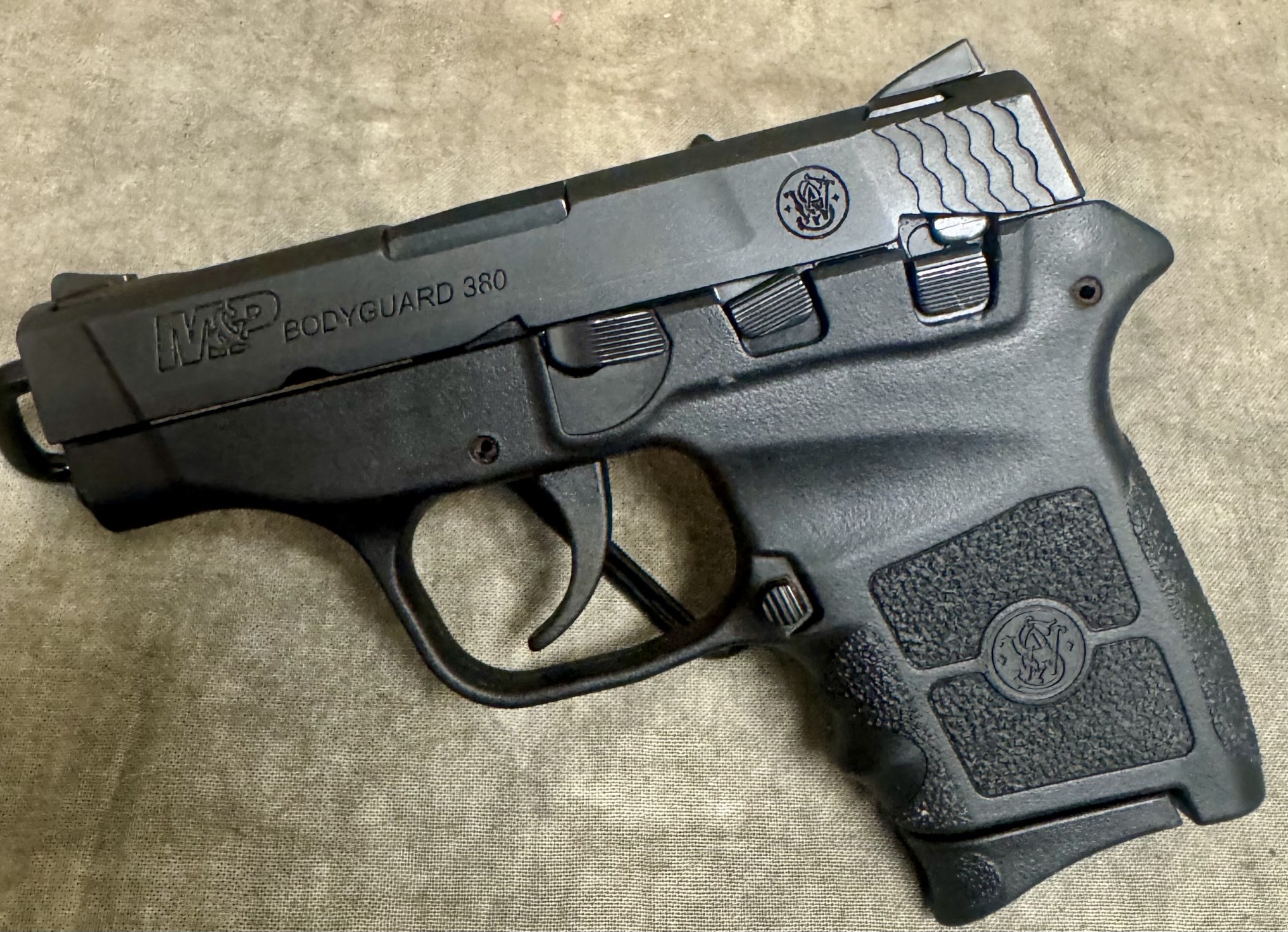S&ampW~Bodyguard 380~.380 ACP - Smith & Wesson