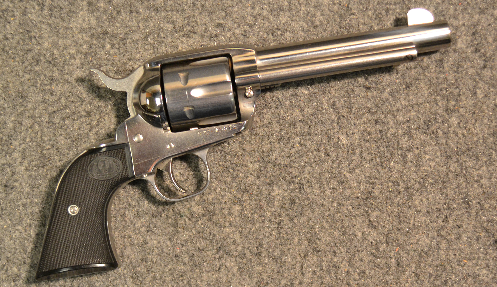 ++RUGER NEW MODEL VAQUERO .45 CA - Ruger