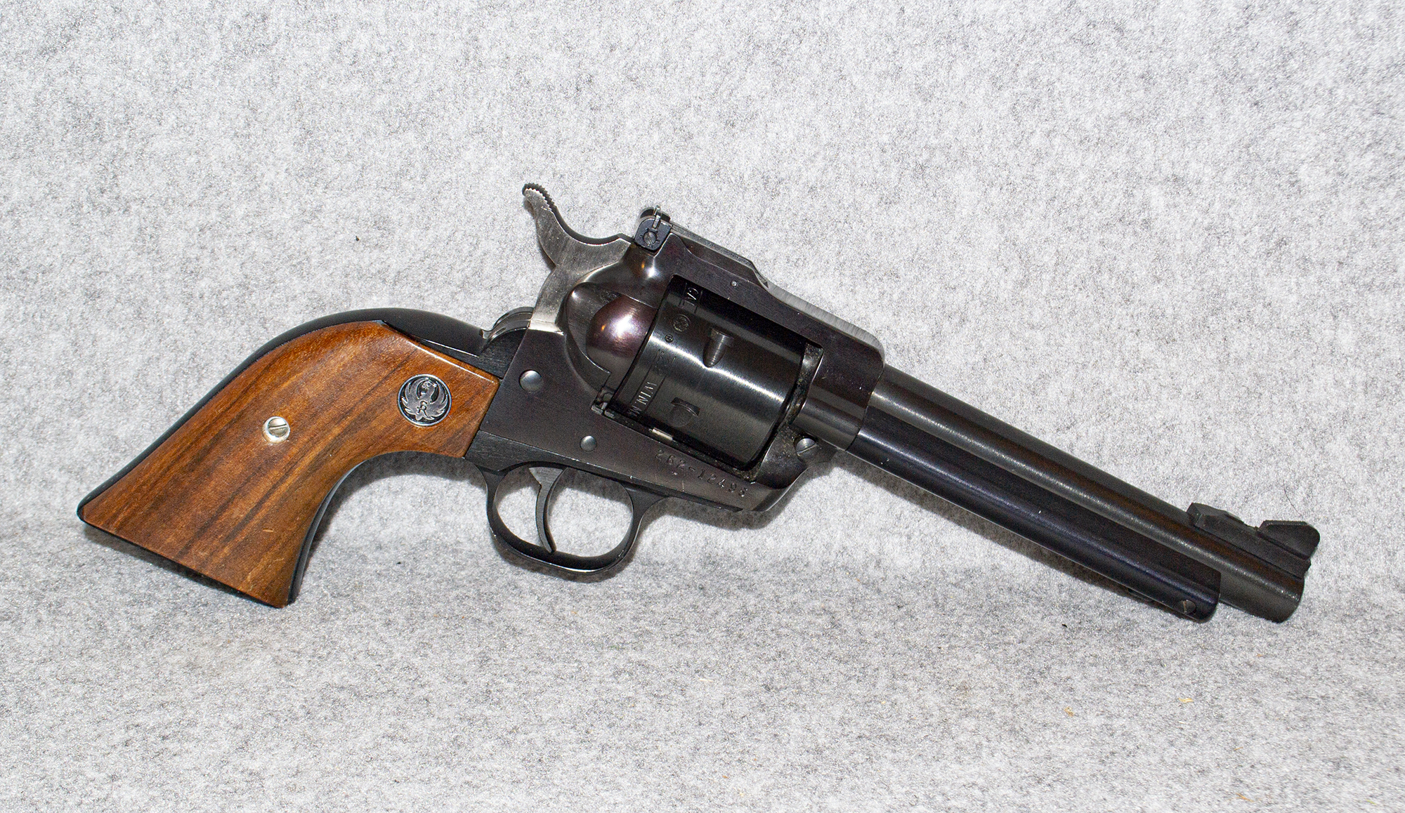 ++RUGER NEW MODEL SINGLE SIX .22 - Ruger