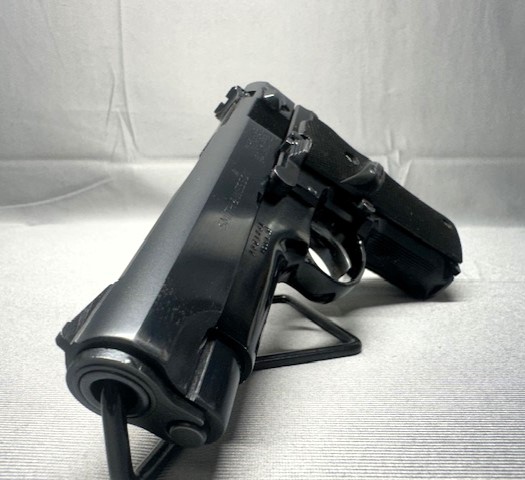 Image of Smith & Wesson Model 59 9mm