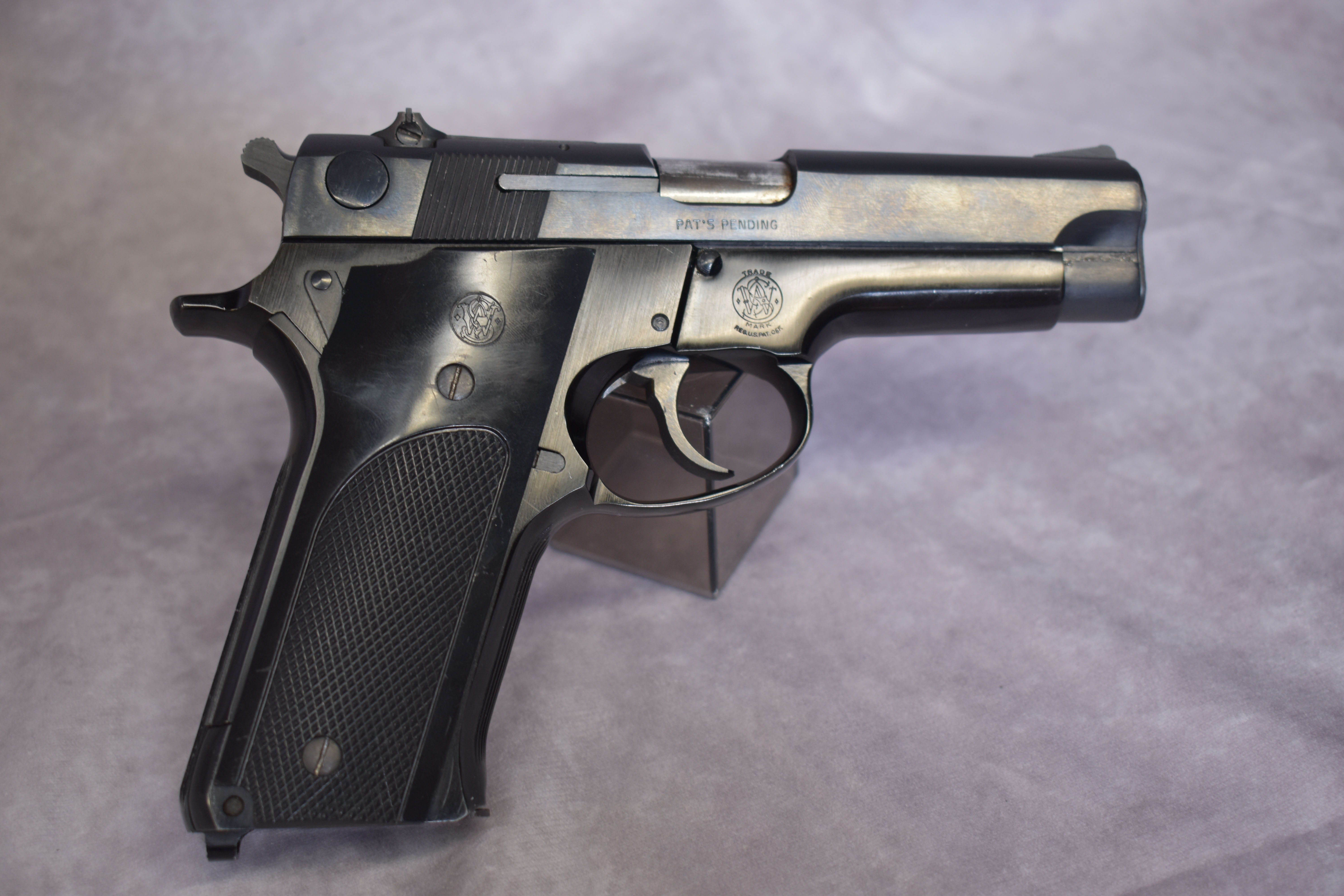 Image of Smith & Wesson Model 59
