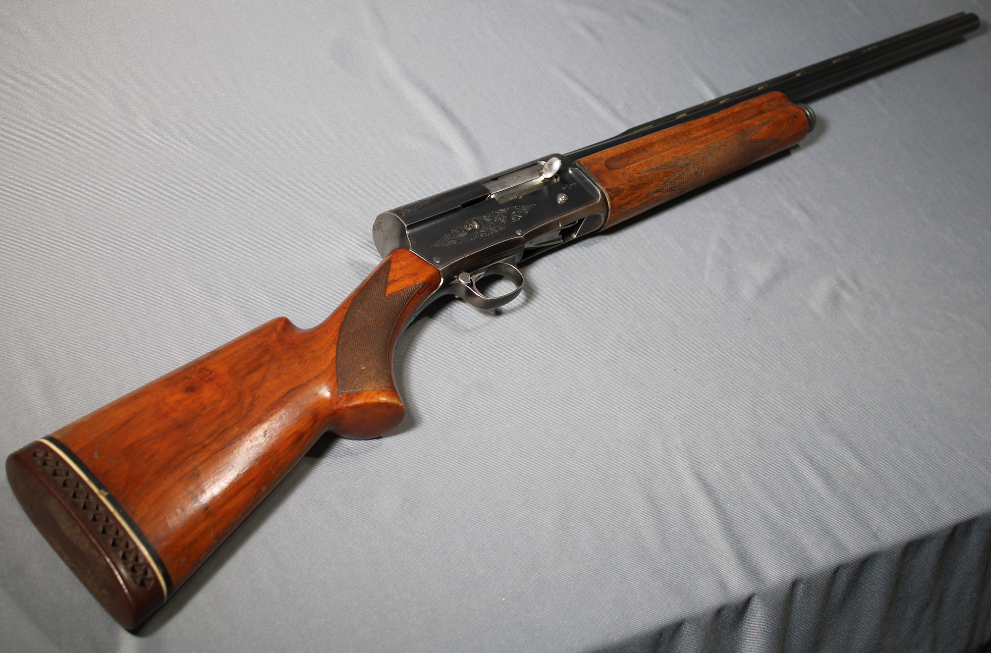 ++BROWNING LIGHT TWELVE 12 GAUGE - Browning