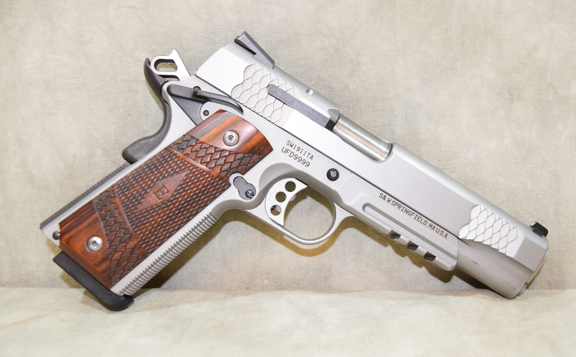 Image of ++SMITH & WESSON SW1911TA .45 AU