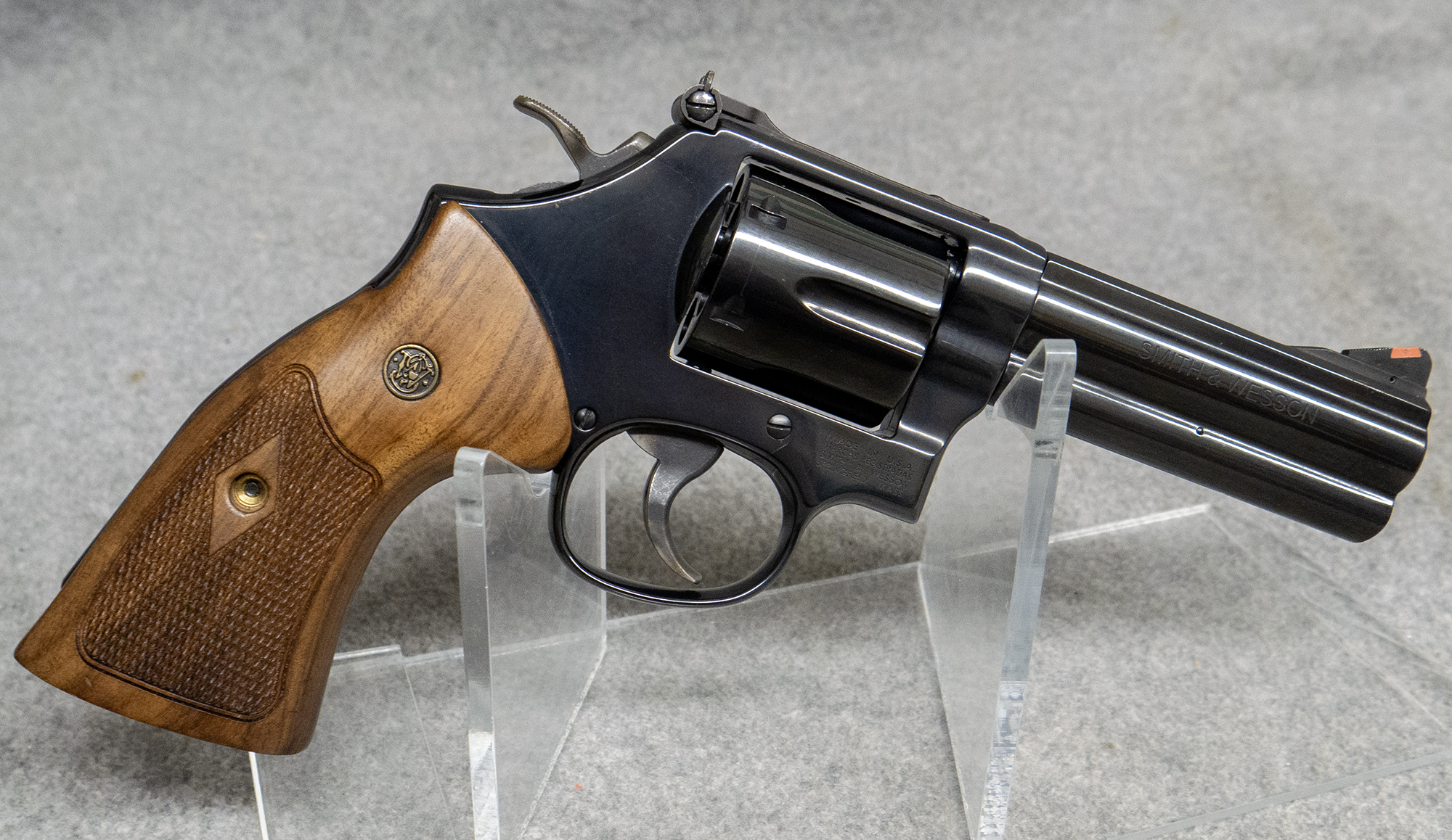 Image of Smith & Wesson ~ 586-8 ~ .357 Magnum