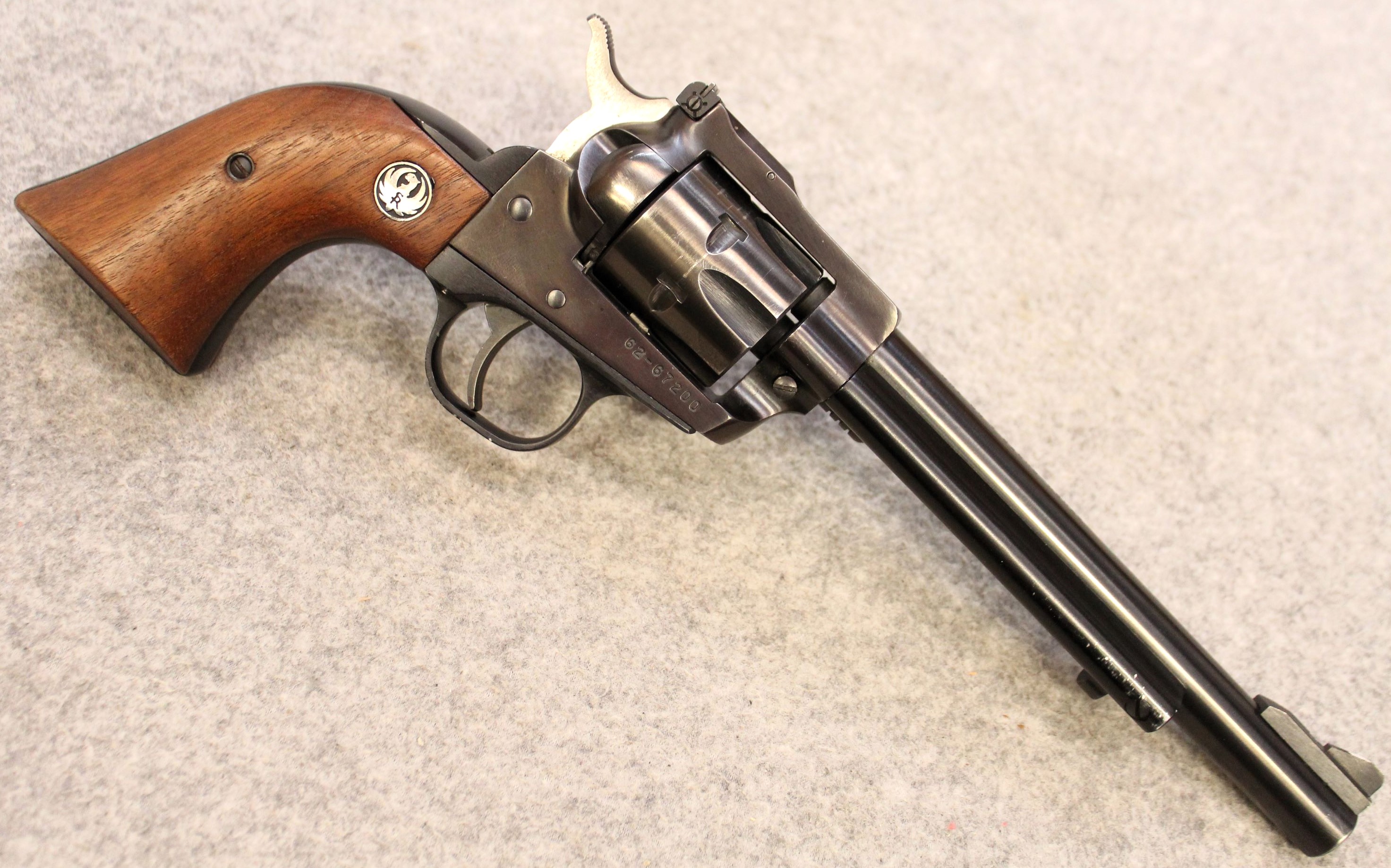 ++RUGER NEW MODEL SINGLE SIX .22 - Ruger