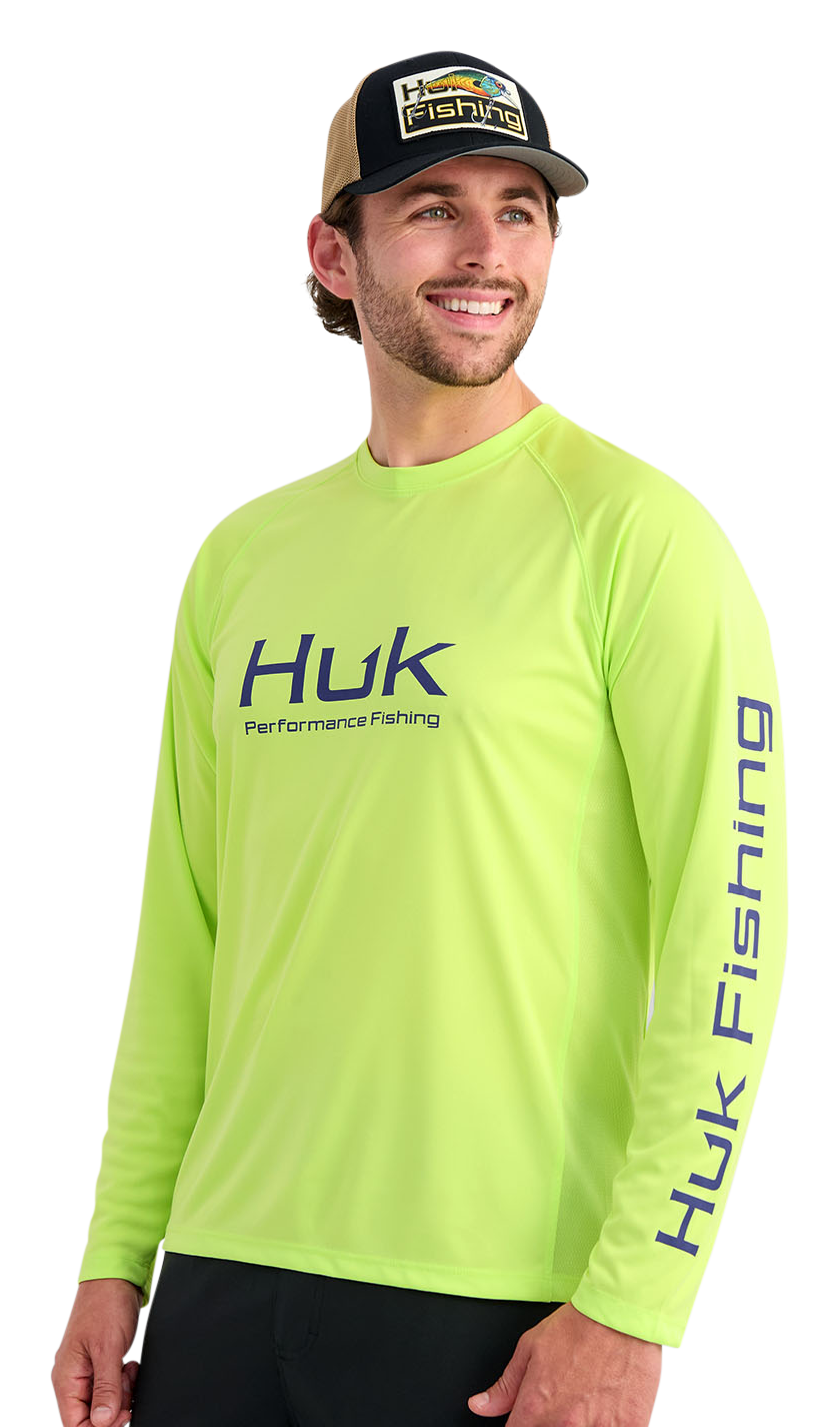 Image of Huk Vented Pursuit Logo Graphic Long-Sleeve Shirt - Sharp Green