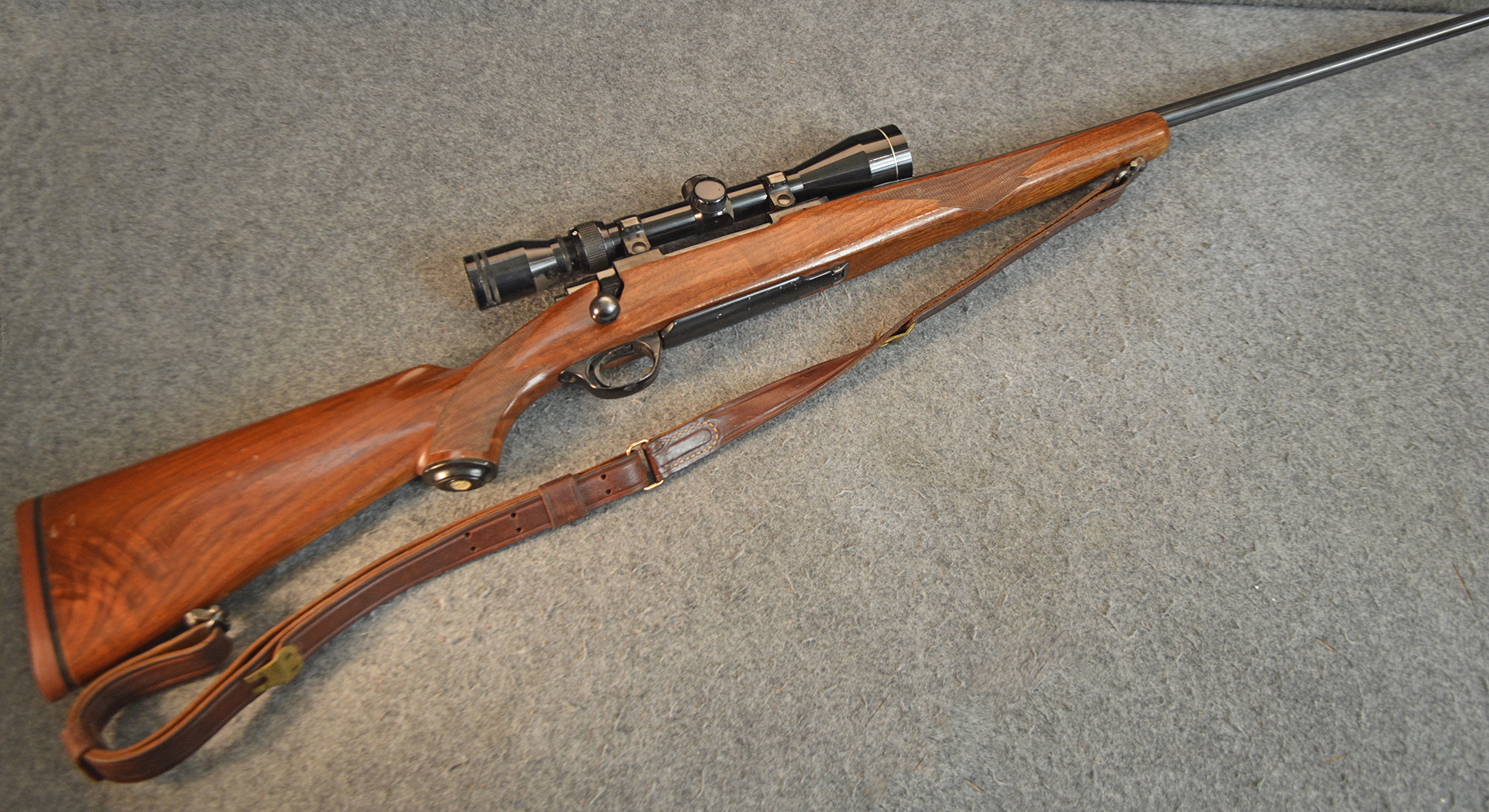 ++RUGER M77 7MM REMINGTON MAGNUM - Ruger