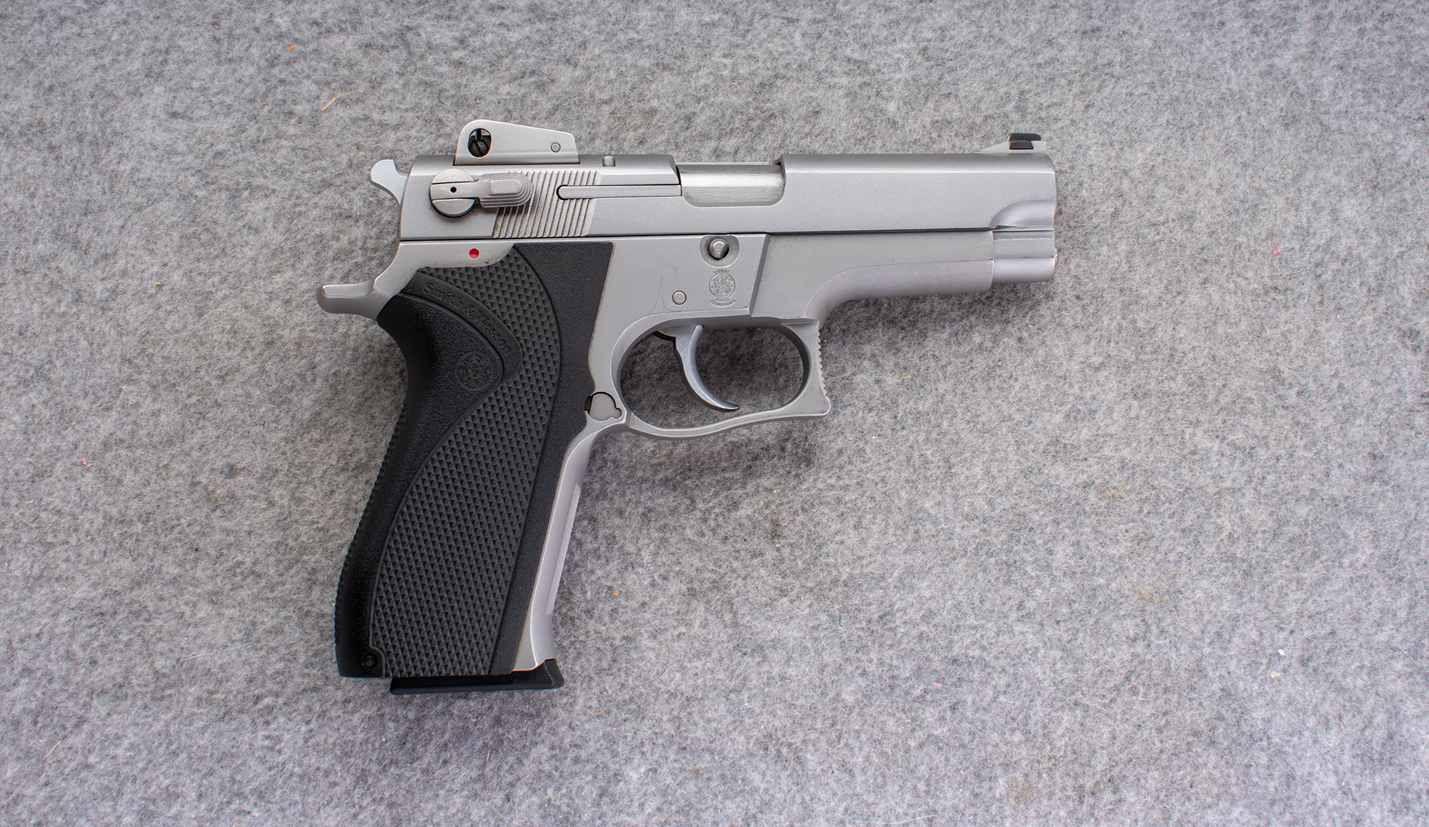 ++SMITH & WESSON 5906 9MM LUGER