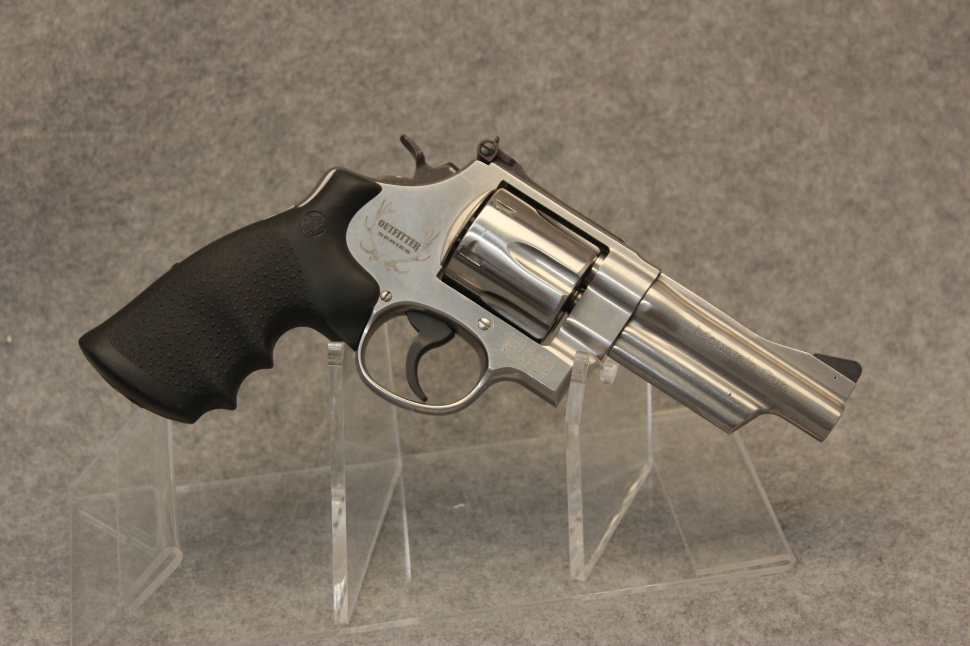 ++SMITH & WESSON 629-6 .44 MAGNU