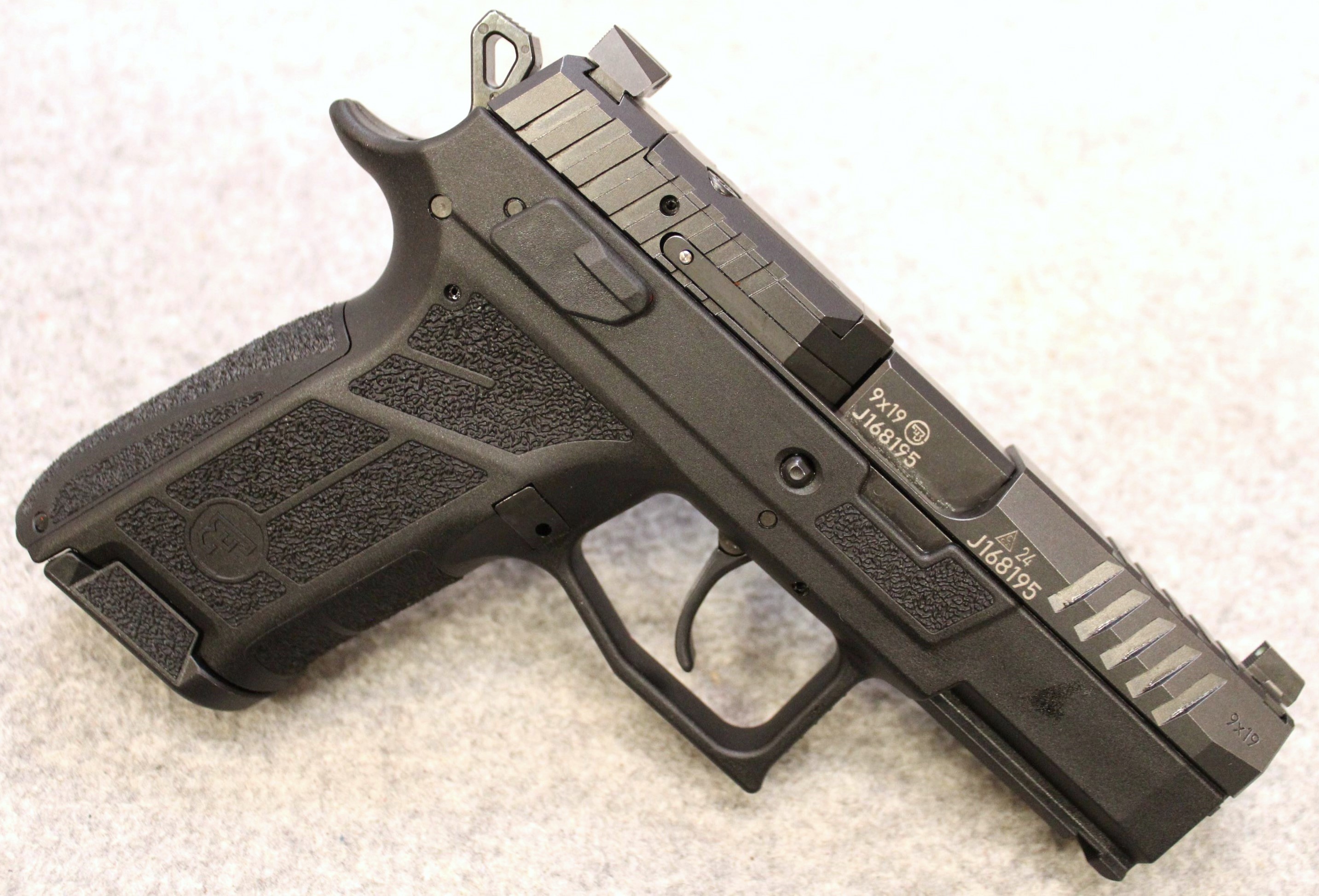 ++CZ P-09 C 9MM LUGER - CZ