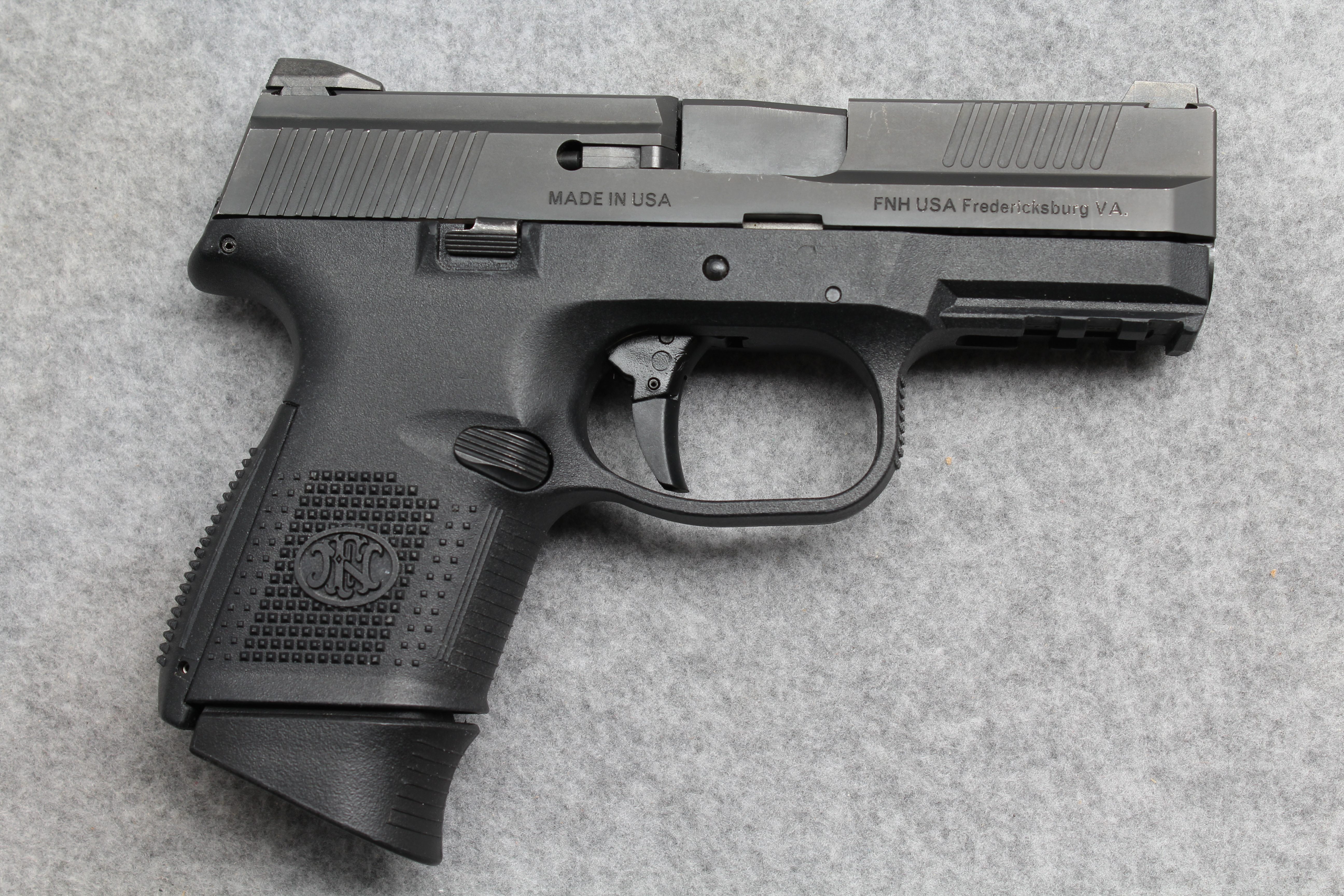 FN ~ FNS-9c ~ 9mm Luger - Bass Pro Shops